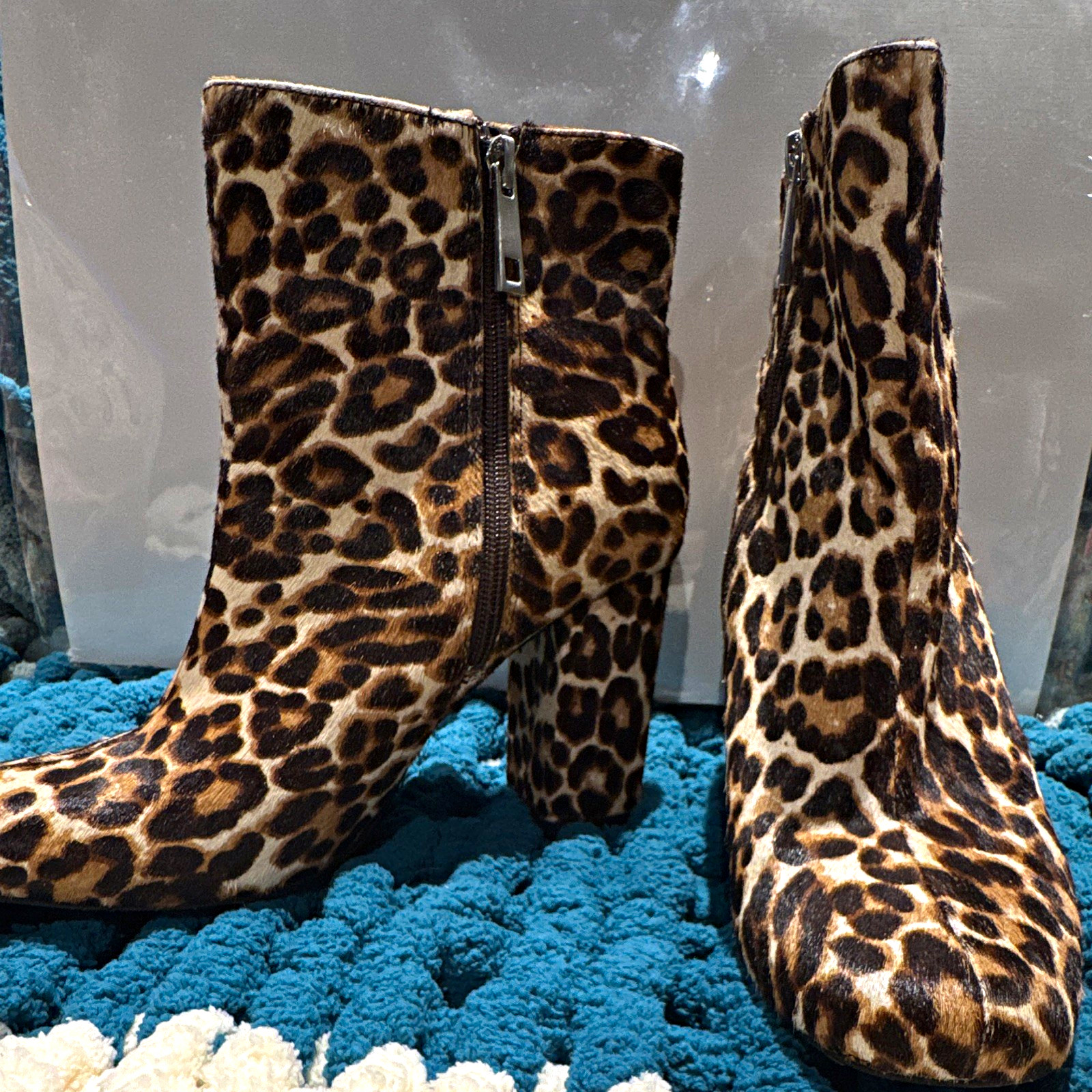 Charles David Women’s Leopard Print Ankle Bootie Zip Round Toe Faux Fur US 10