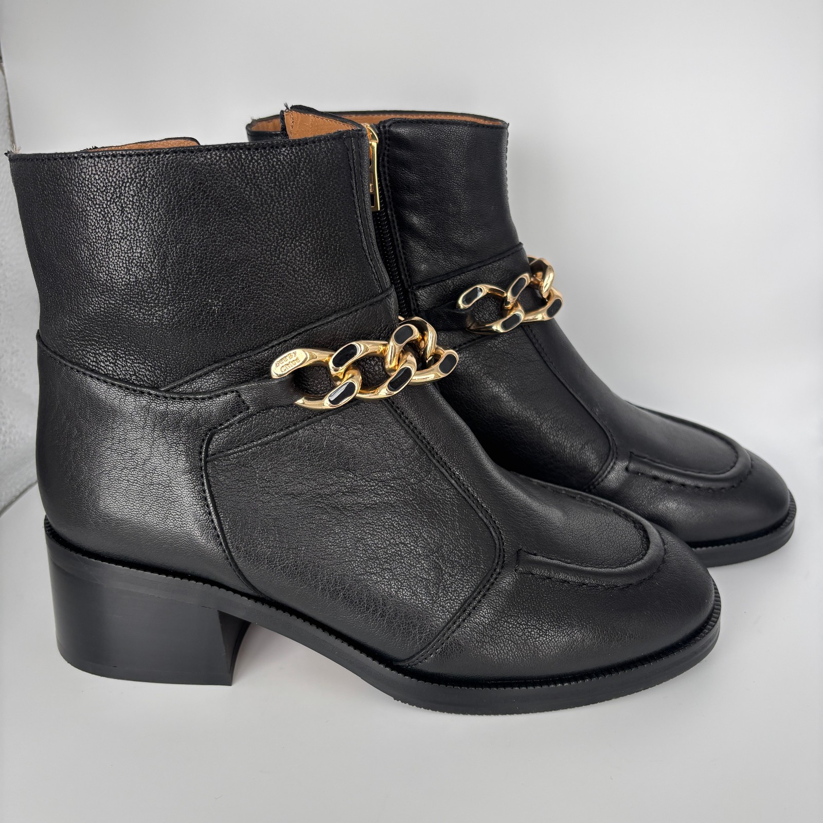 New See by Chloé Women’s Black Leather Chain Ankle Boots Size 36, Box Included