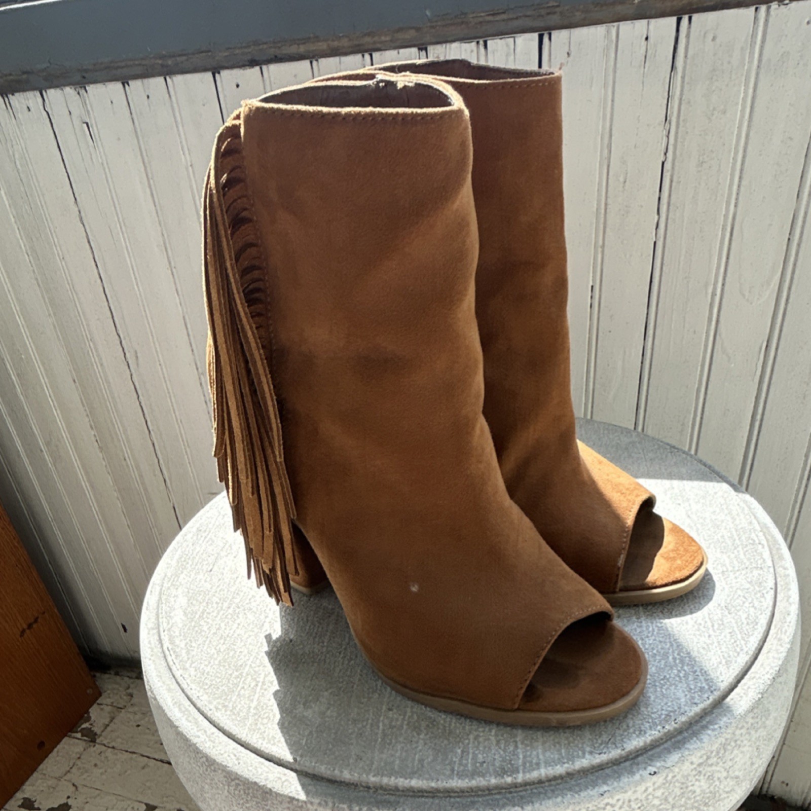 dv Suede Brown Fringe Open Toe Block Heel Ankle Bootie Women’s Size 7