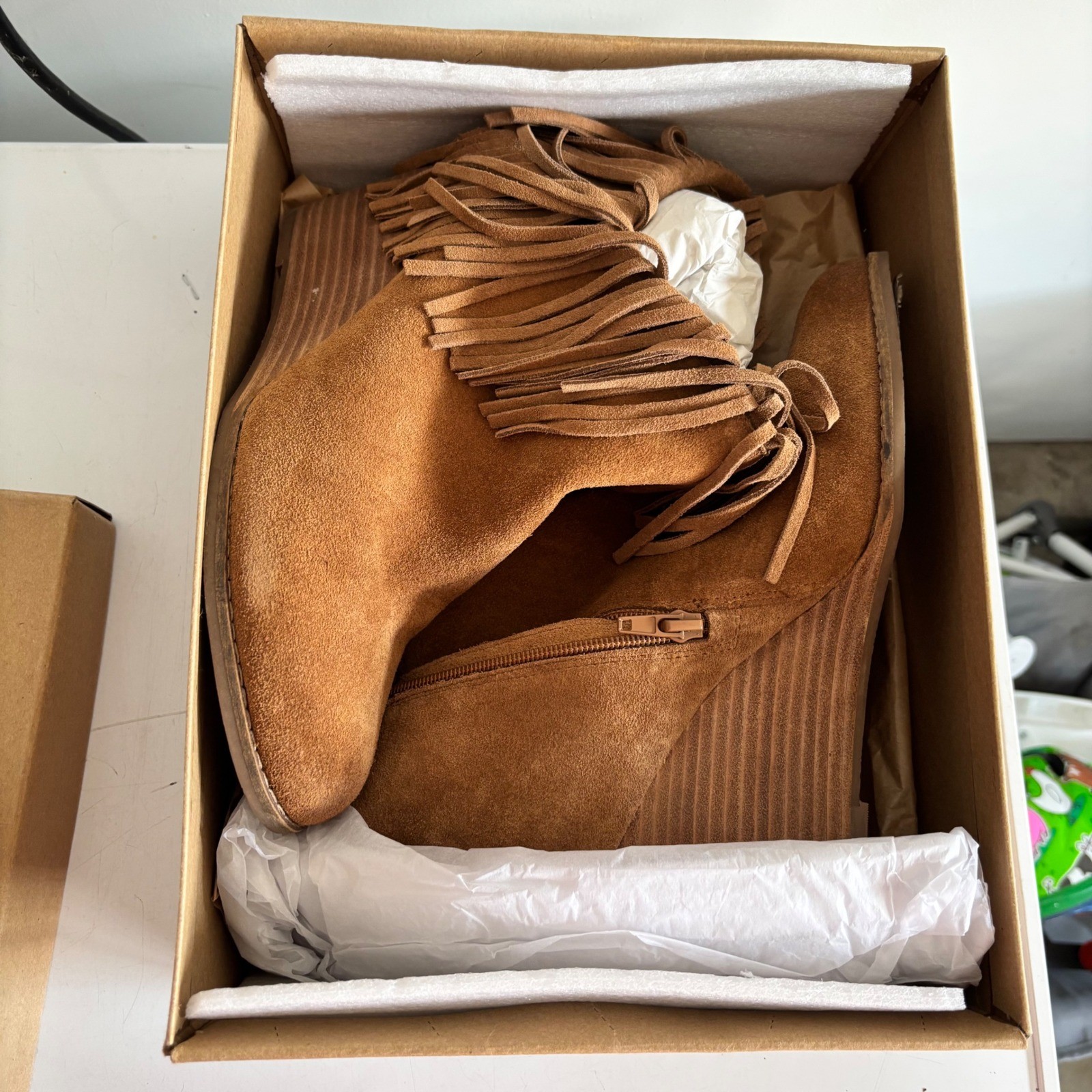 Lucky Brand Yachin Honey Suede Fringe Wedge Ankle Booties Womens 10M LK-YACHIN