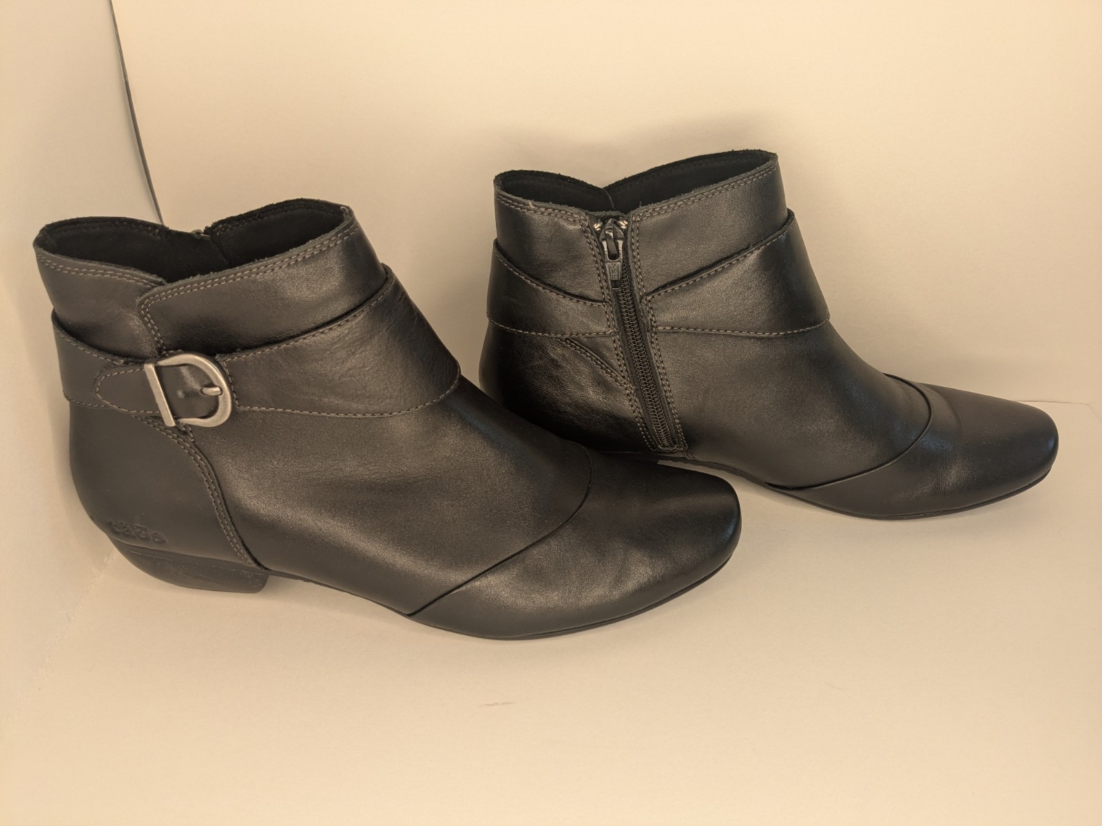 TAOS ADDITION BLACK REAL FULL GRAIN LEATHER BOOTS LADIES US SIZE 10 MEDIUM
