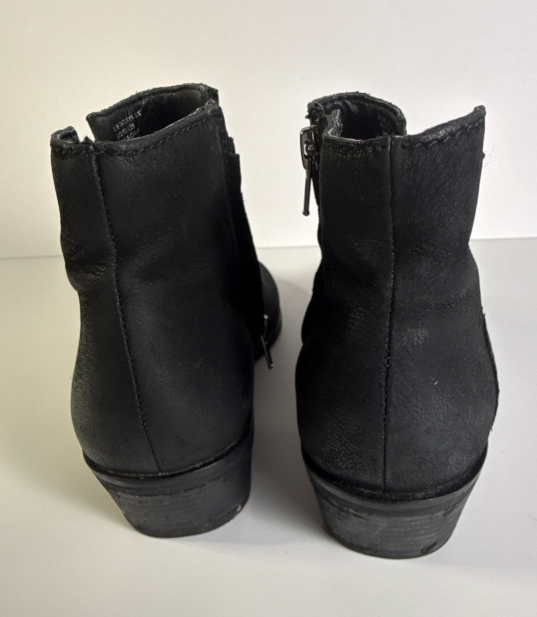 Frye & Co. Leather V Cutout Zip Booties Ankle Boots Caden Black 8.5M