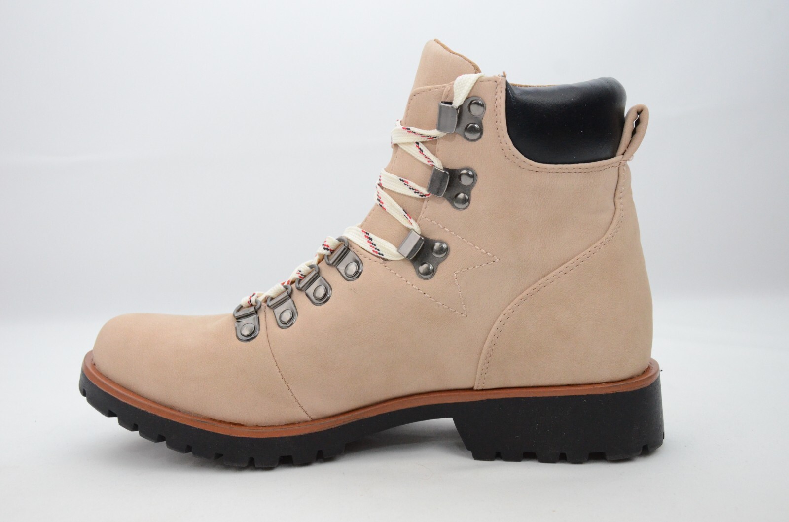 Runyon Hiker Boots by Seven 7 Stone Women’s Size 9 New in Box 2082
