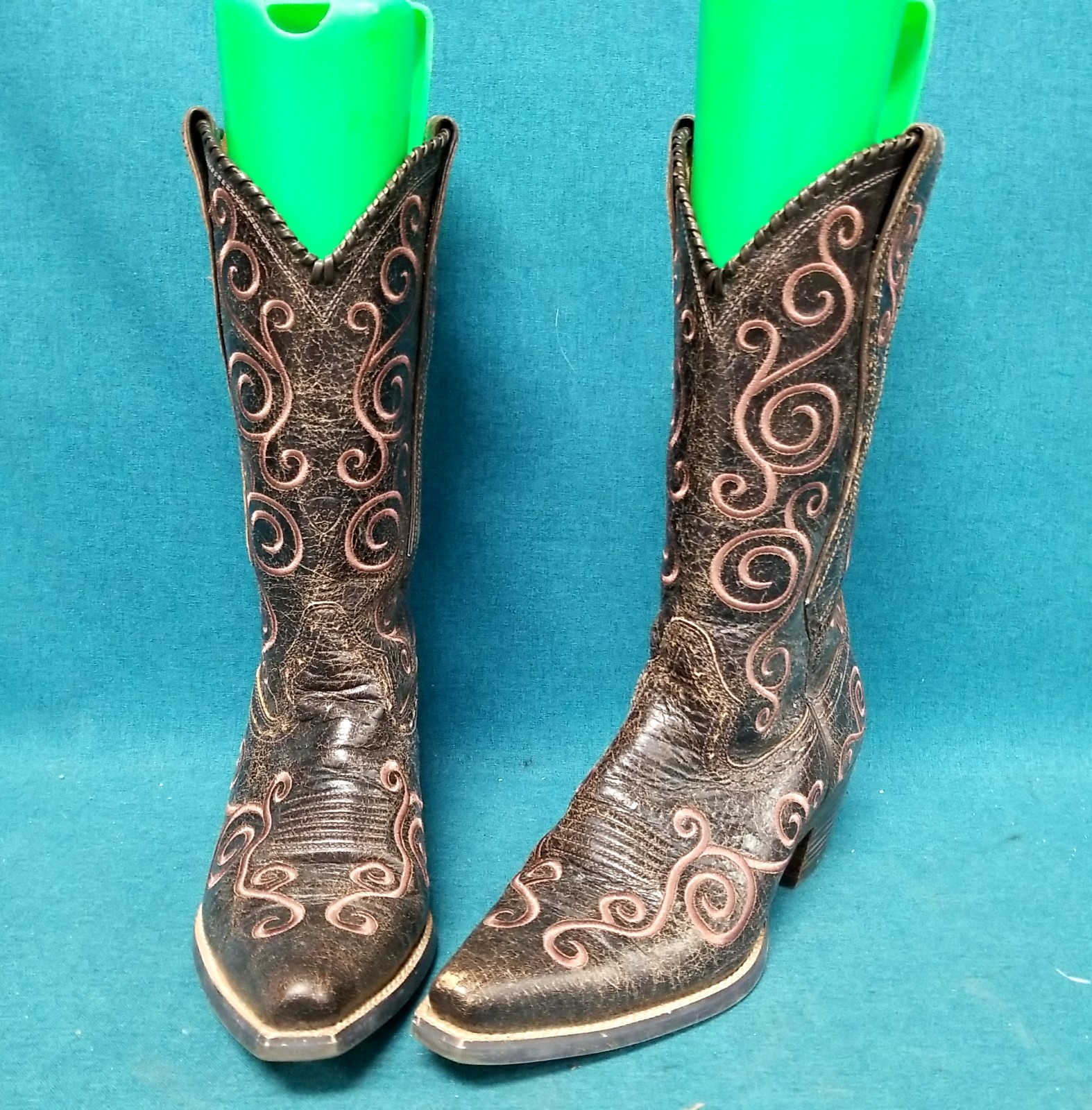 Ariat Shelleen Women’s Sz 8.5 Embroidered Cowboy Snip Toe Boots