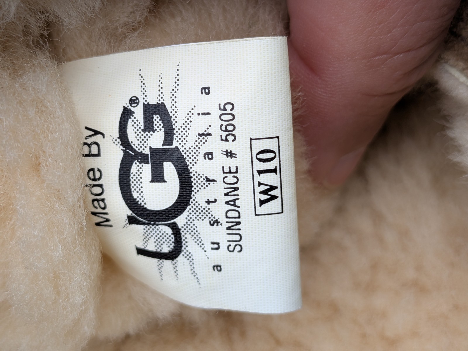 UGG SUNDANCE REVIVAL WOMEN TALL BOOTS SUEDE SAND US W 10