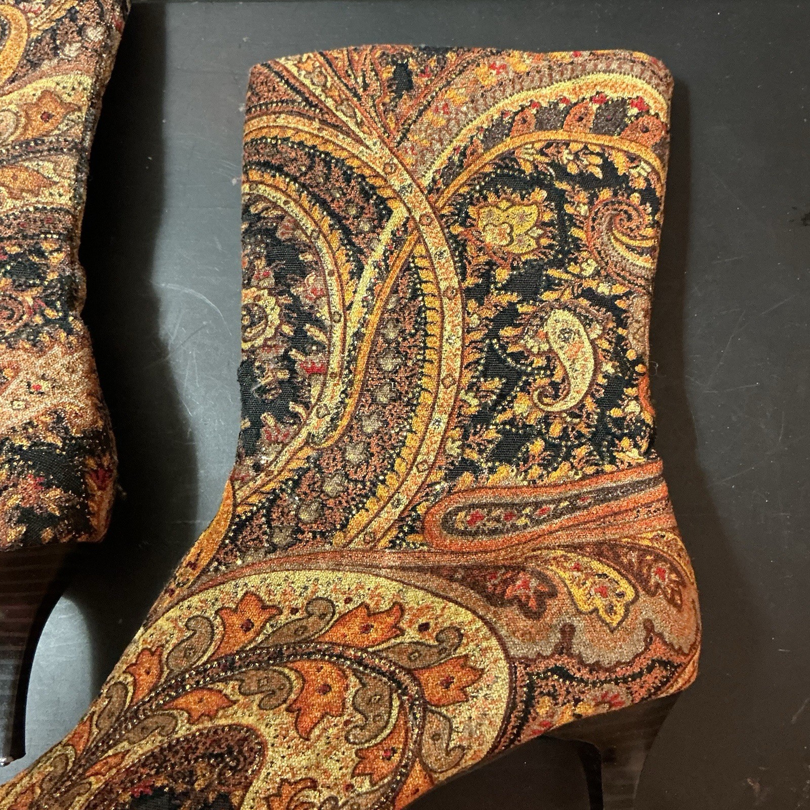 Predictions Paisley Print Mid Calf Boots Brocade Booties Sparkly Boho Kitten 9