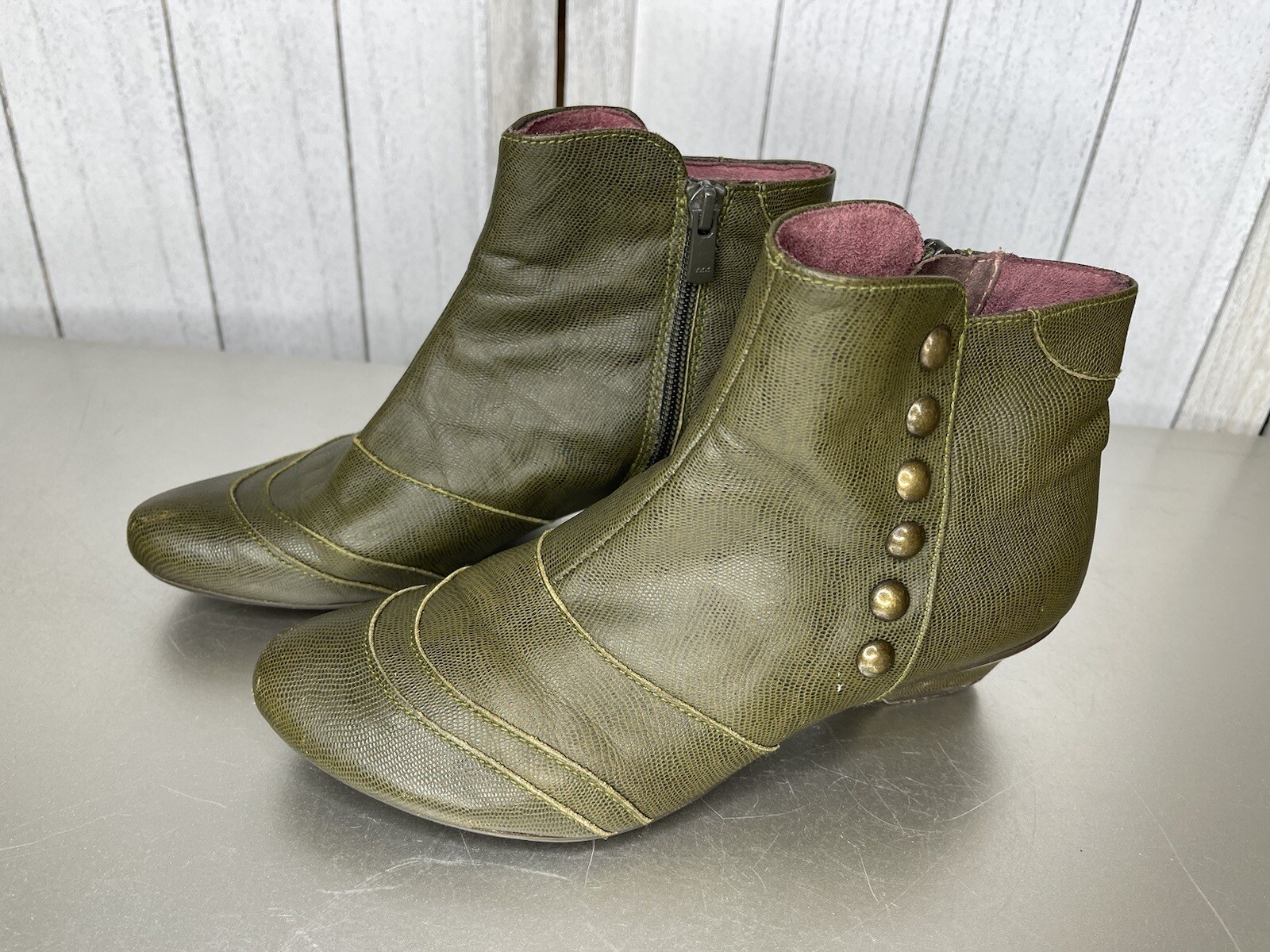 Eric Michael Web Shoemakers Booties Boots Studded Women US 5.5-6 EU 36 Spain