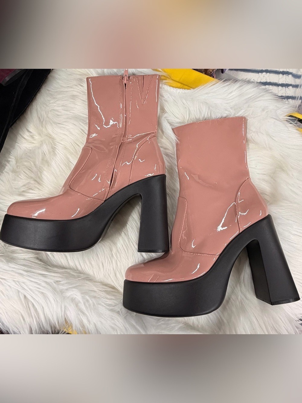 Gianni Bini Chunky Platform Mid Boots Patent leather Size 9 Womens dusty pink