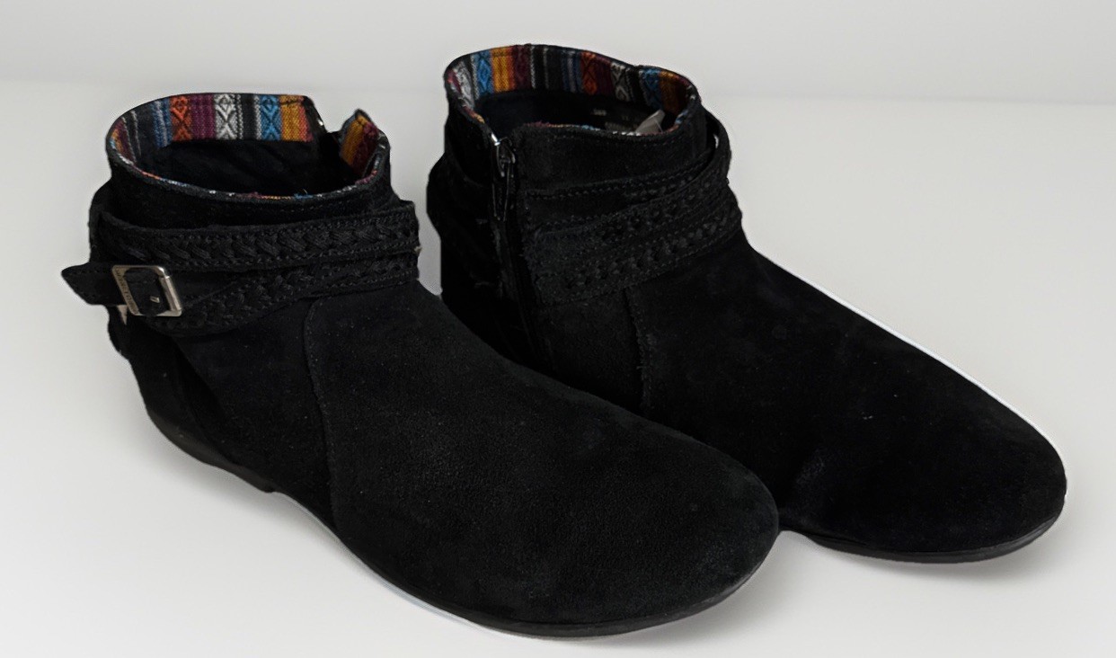 Minnetonka Dixon Suede Black Winter Boots, US 11