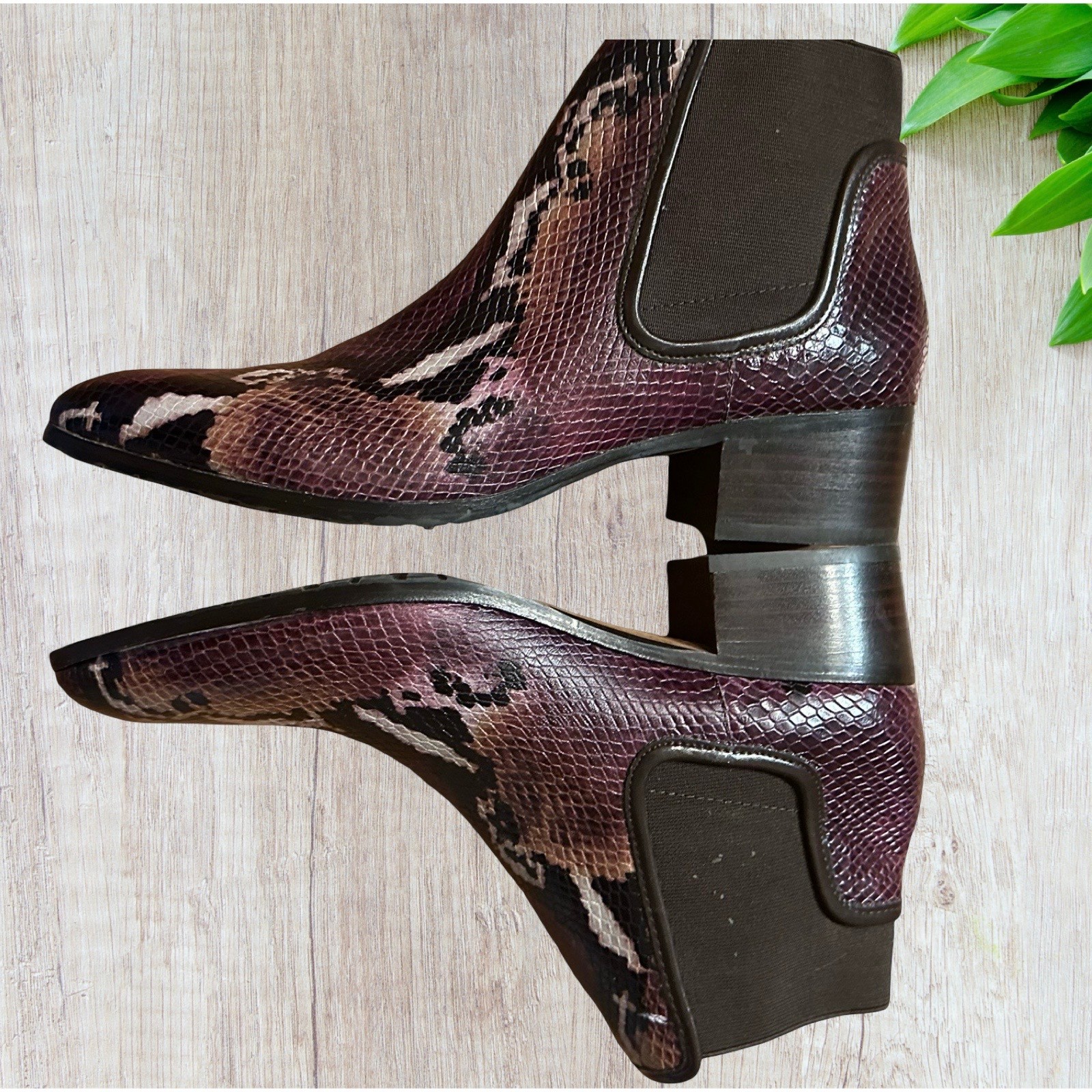 Donald Pliner Real Leather Designer Pointed Ankle Boots Snake 9. 5 $49.00.