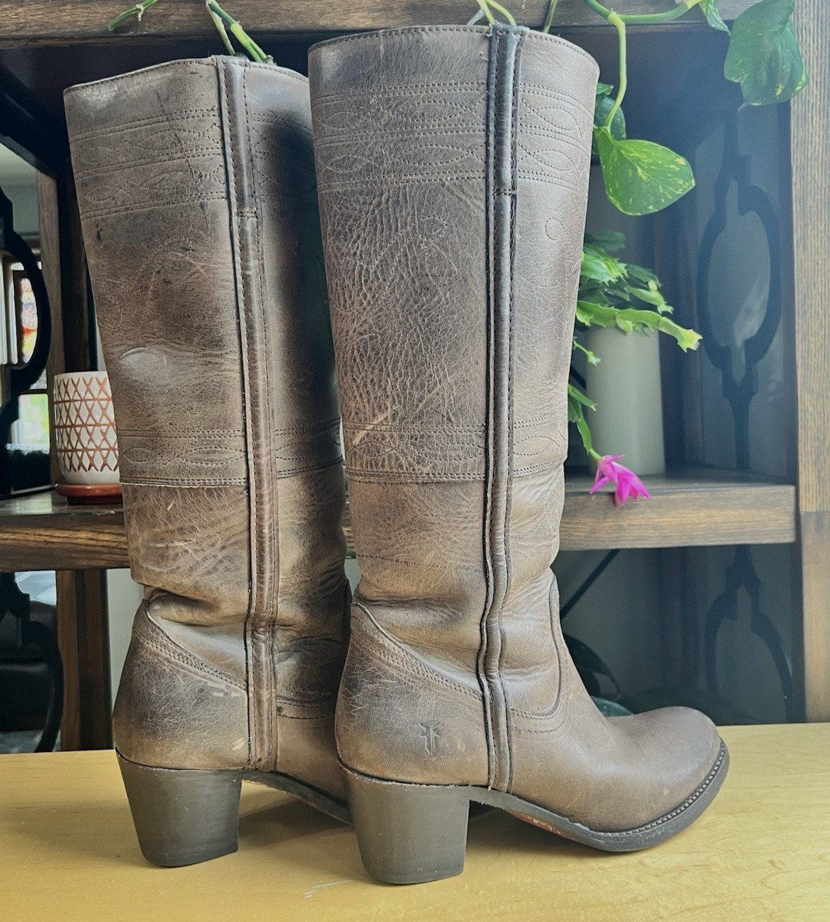 Y2K Frye Jane Boots Rustic Brown Women’s Knee High Heeled Horse Stitch Brown 8