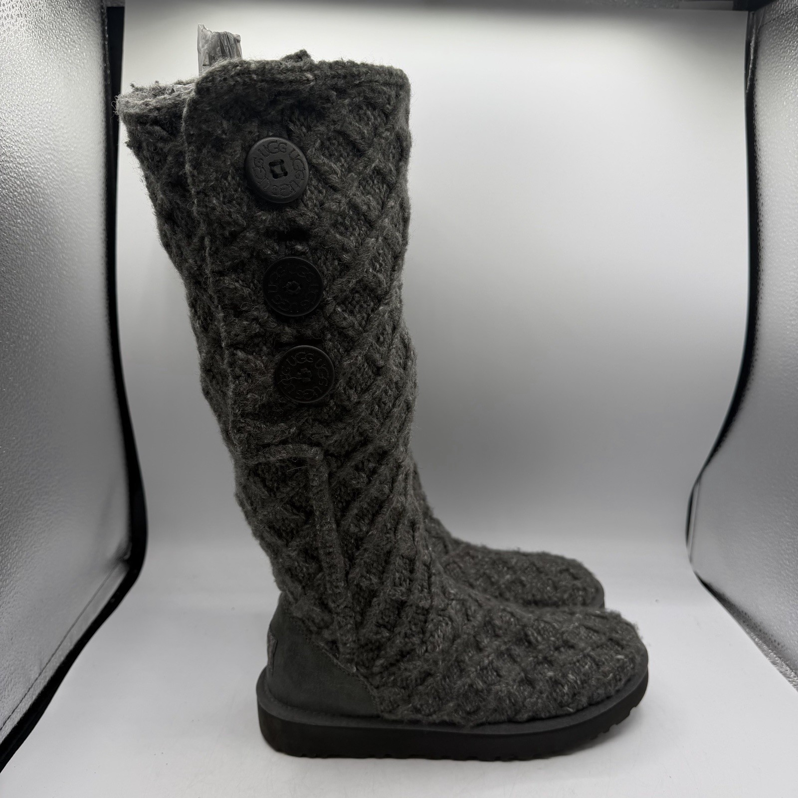 UGG Isla Knit Boots Womens Size 9 Grey Cable Knit Button Fold Over 1016557