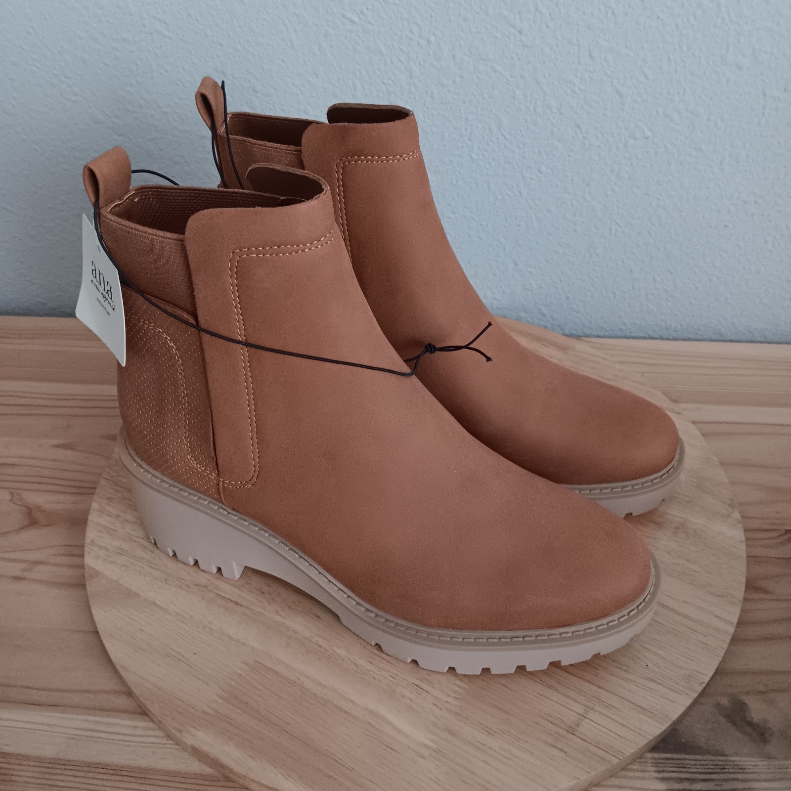 a.n.a ana Womens Dante Block Heel Chelsea Boots , Sz 8M Cognac