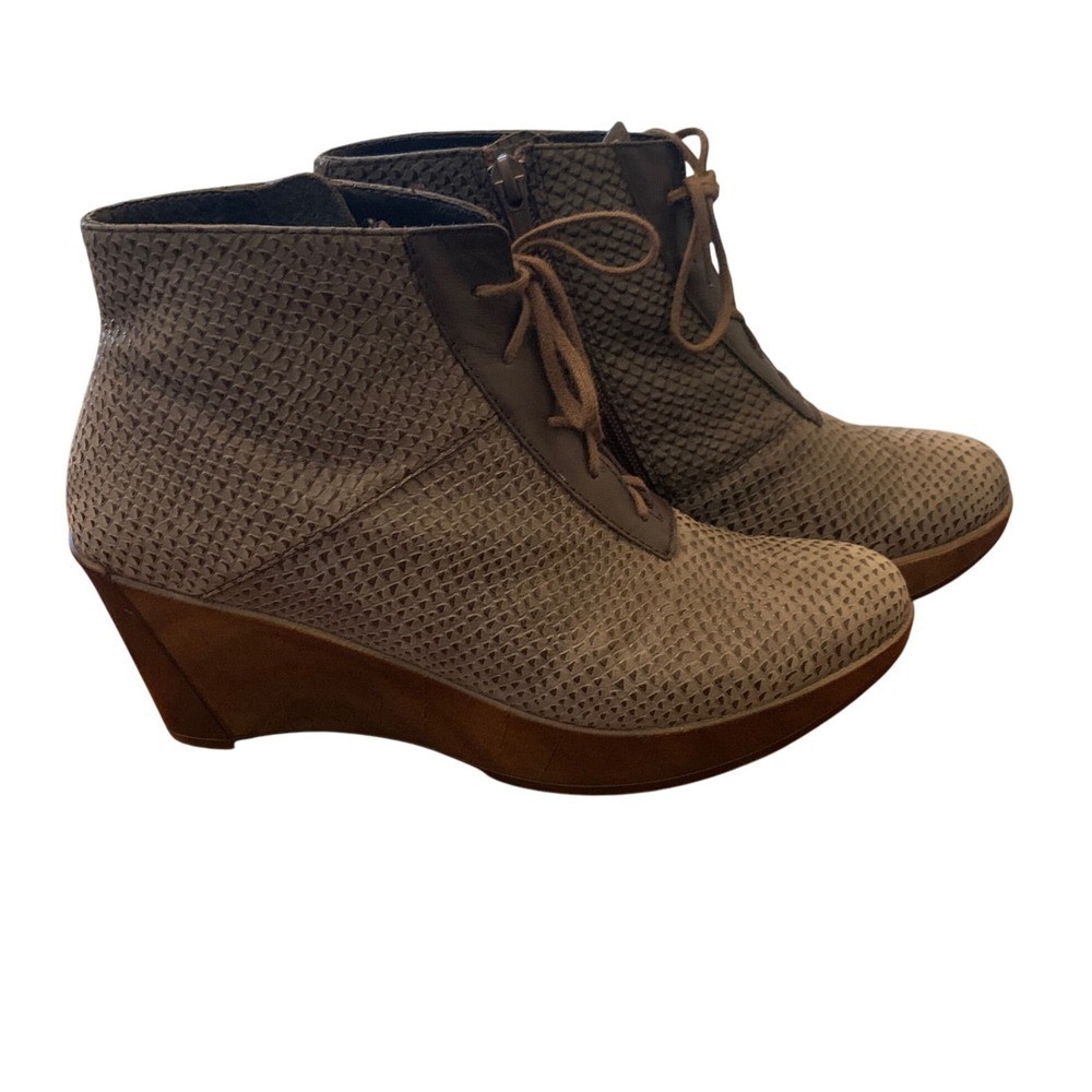 NAOT Nadine Brown Croc Wedge Ankle Booties Leather Lace Up Zip Up EU37/US6-6.5