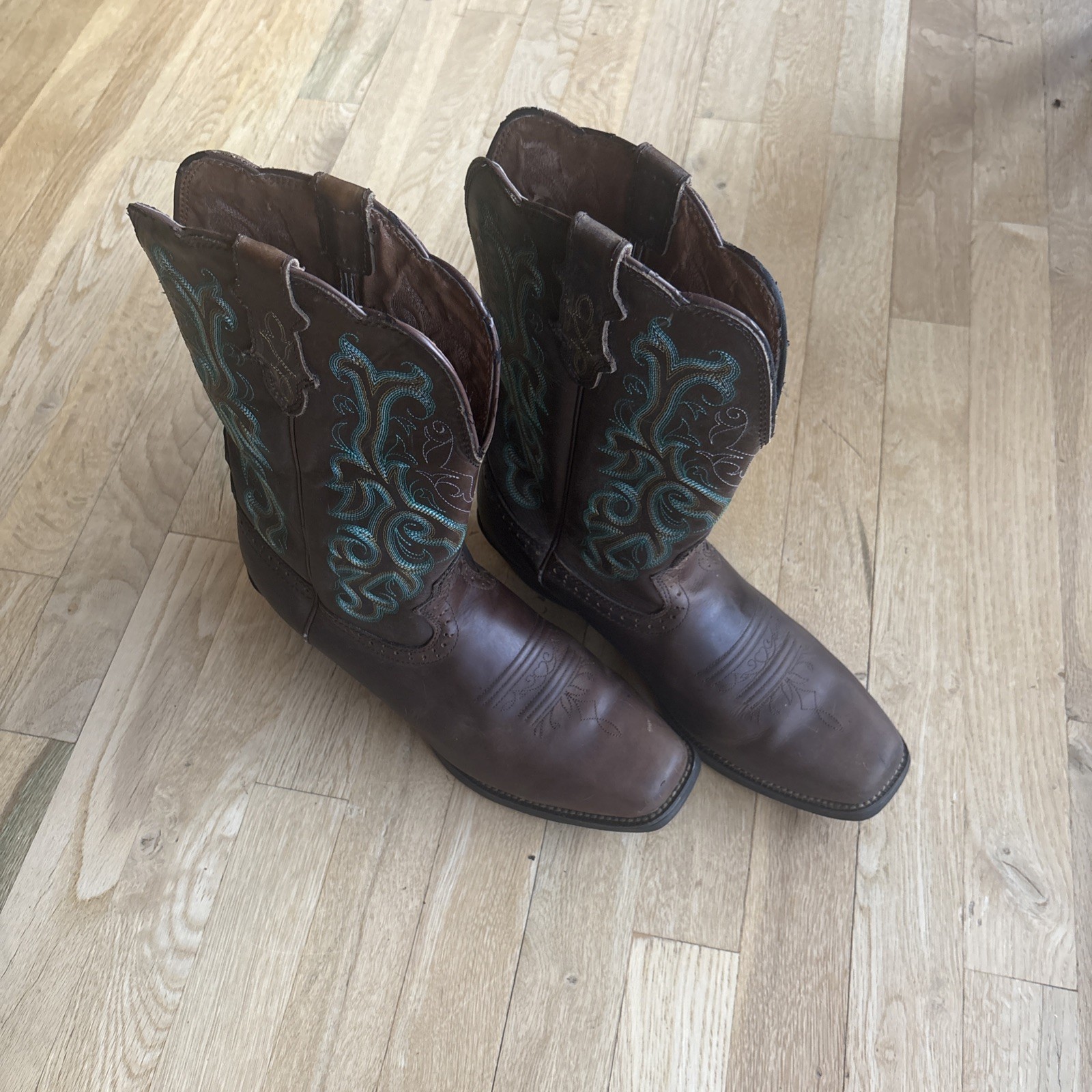 Justin Women’s Square Toe Stampede Western Boots Size 11B Style L2552