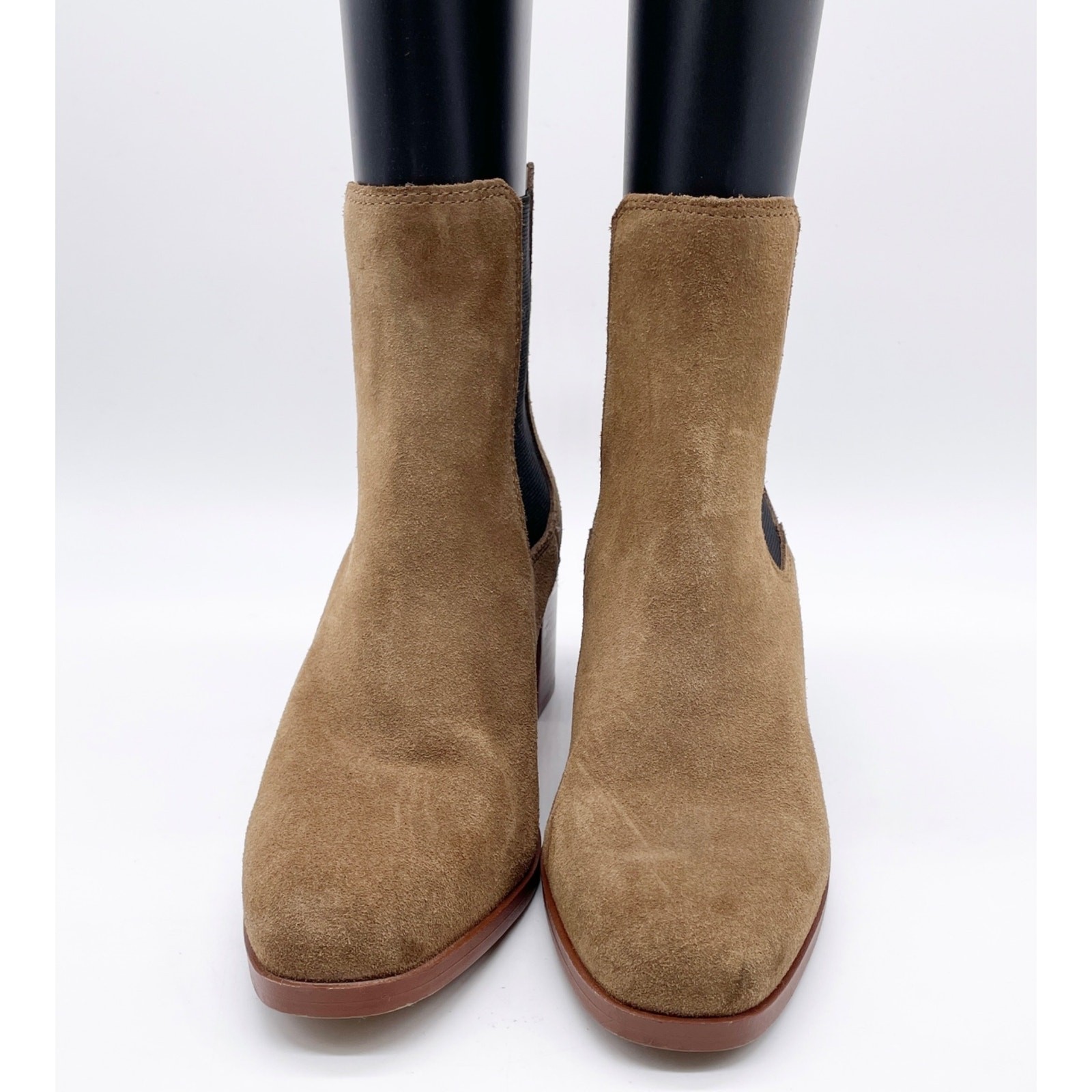 Steve Madden Women’s Rhiannon Chelsea Boot Brown Suede Size 7.5