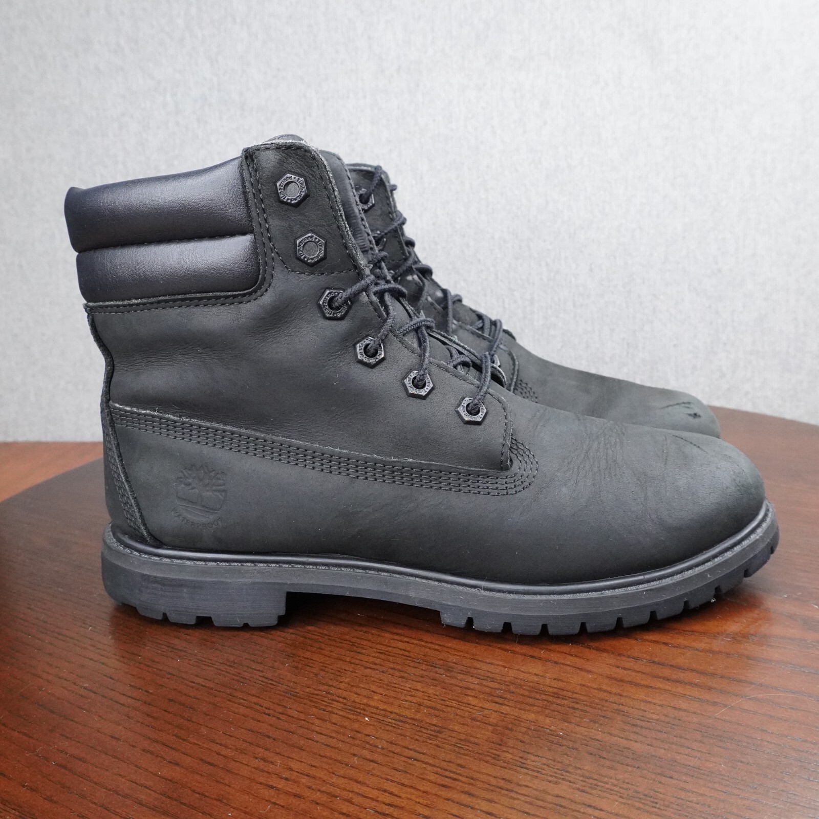 Timberland 6″ Combat Boot Women’s Size 8.5 Black Nubuck Waterproof Ankle Lace Up