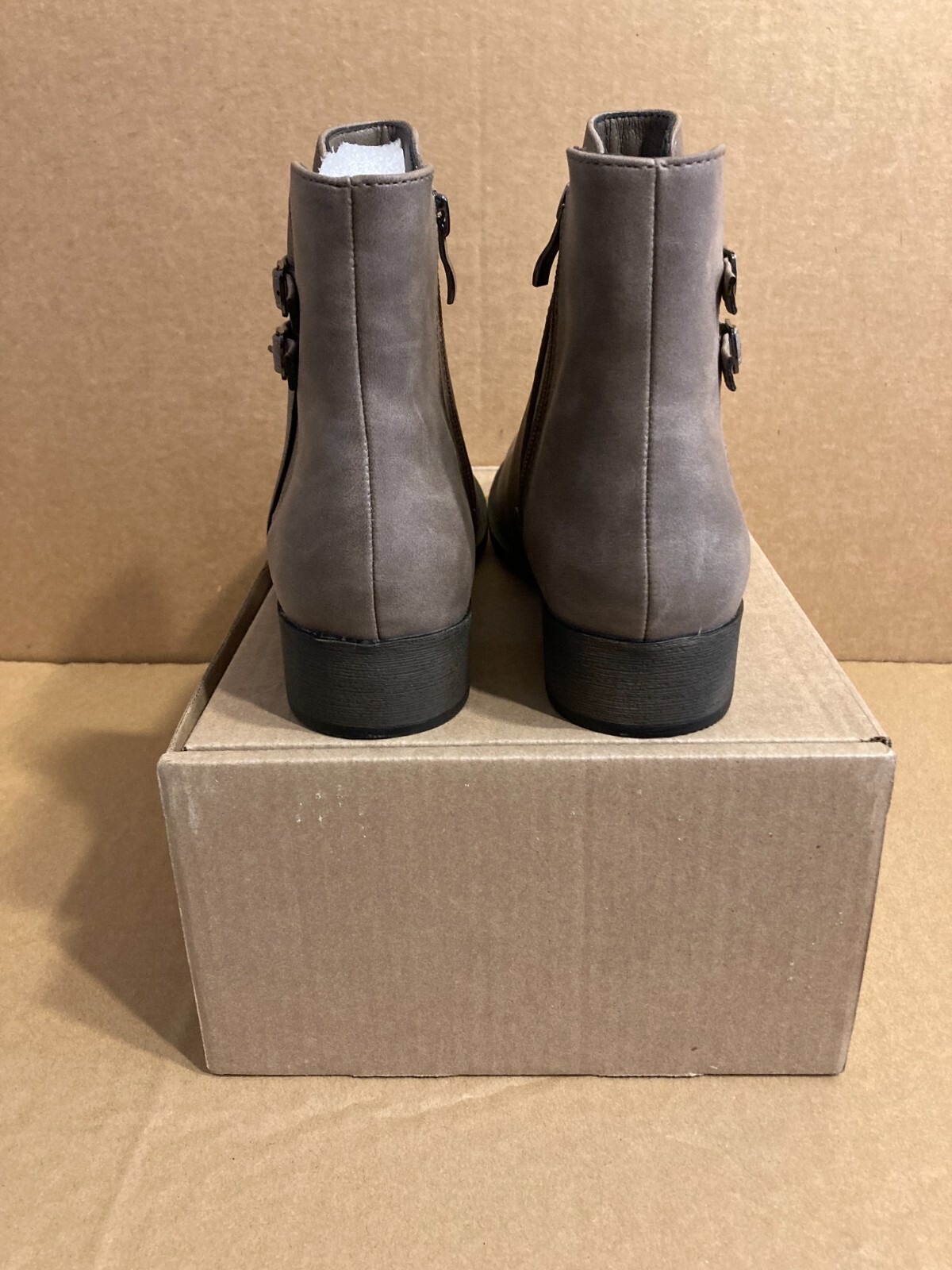 Brown Taupe Ankle Boots With Buckle Straps and Zipper Side Size 9