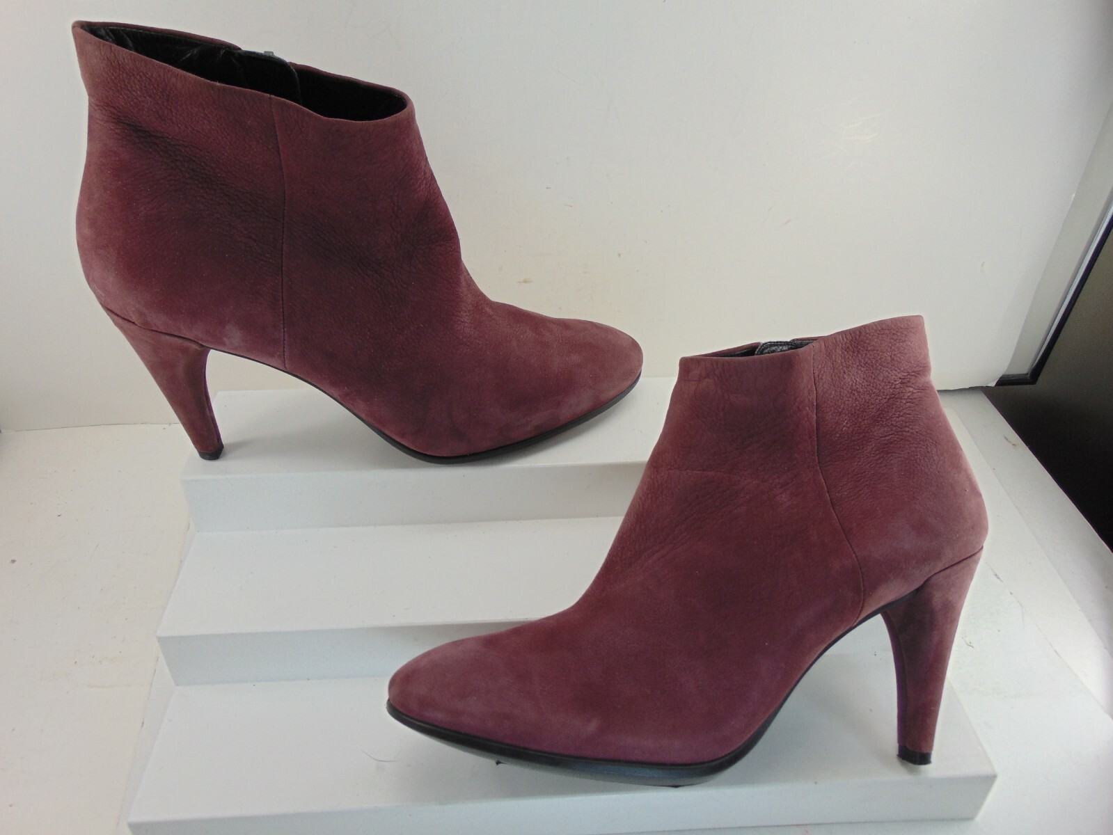 ECCO (WORN ONCE) SIDE ZIPPER BROWN NUBUCK SOFT LEATHER HIGH HEEL EURO 39 M $195