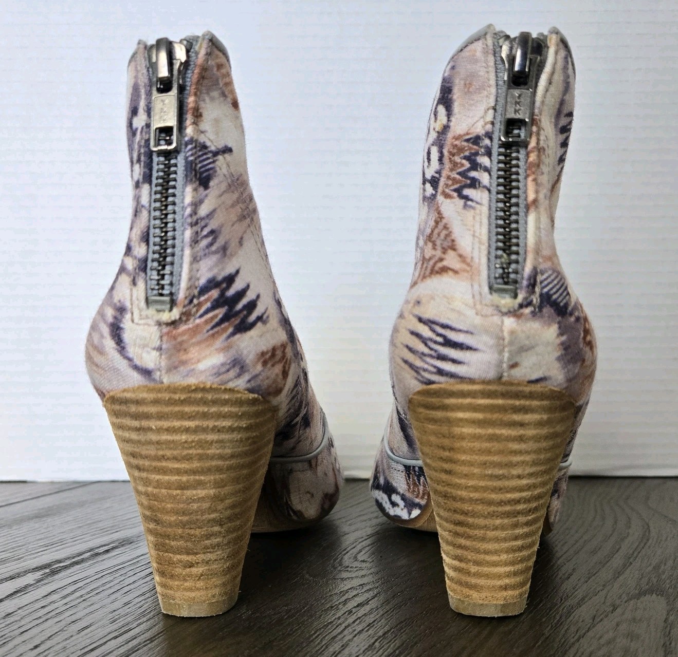 Anthropologie SixtySeven Highway Rambler Ikat Print Leather Ankle Boots Sz 38