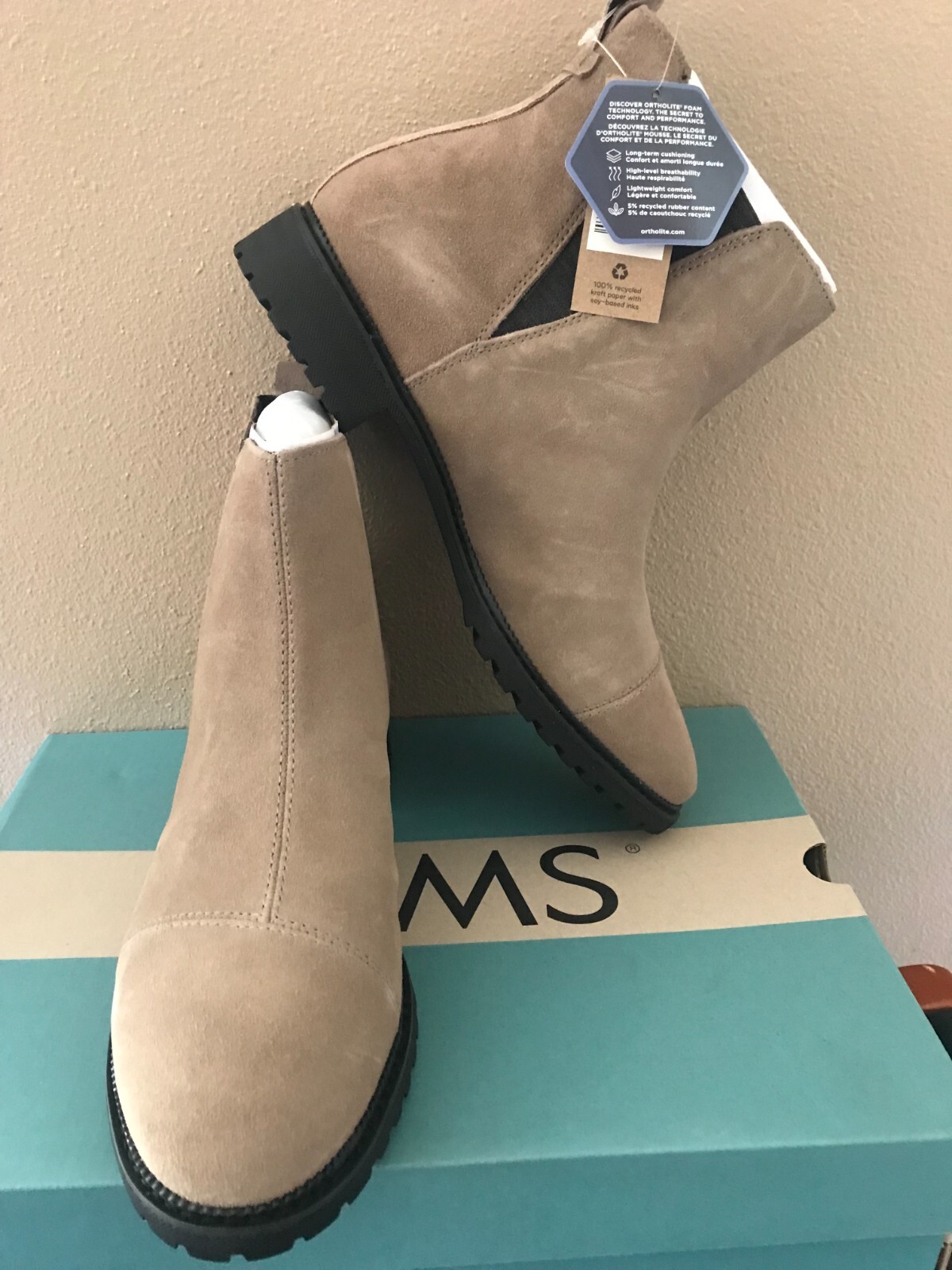 NEW TOMS Cleo Water Resistant Chelsea Boots Taupe Grey Suede Size 9