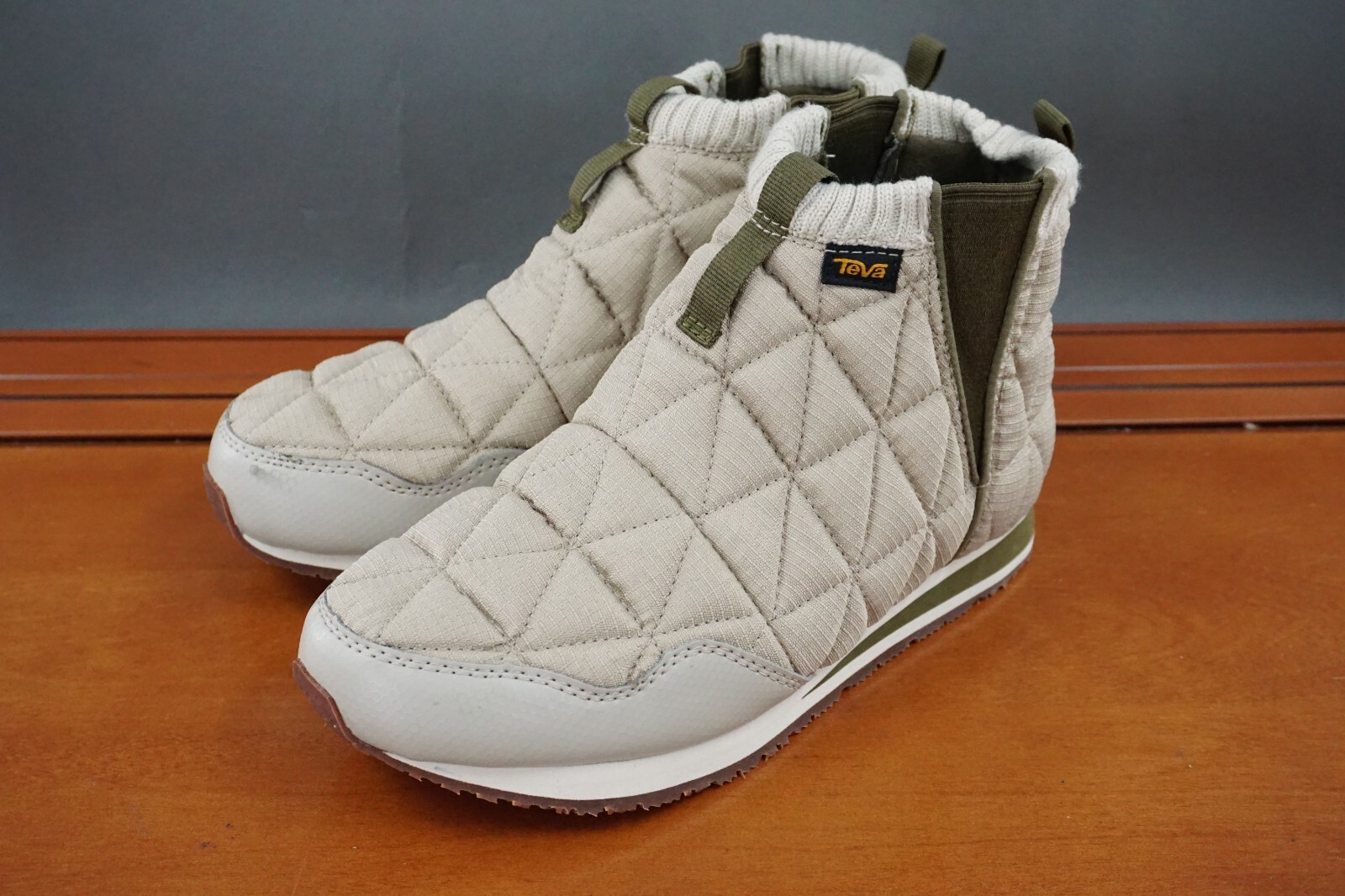 Teva ReEmber Mid Women 6 Shoe Brown Fabric Pull On Chelsea Ankle Bootie Comfort