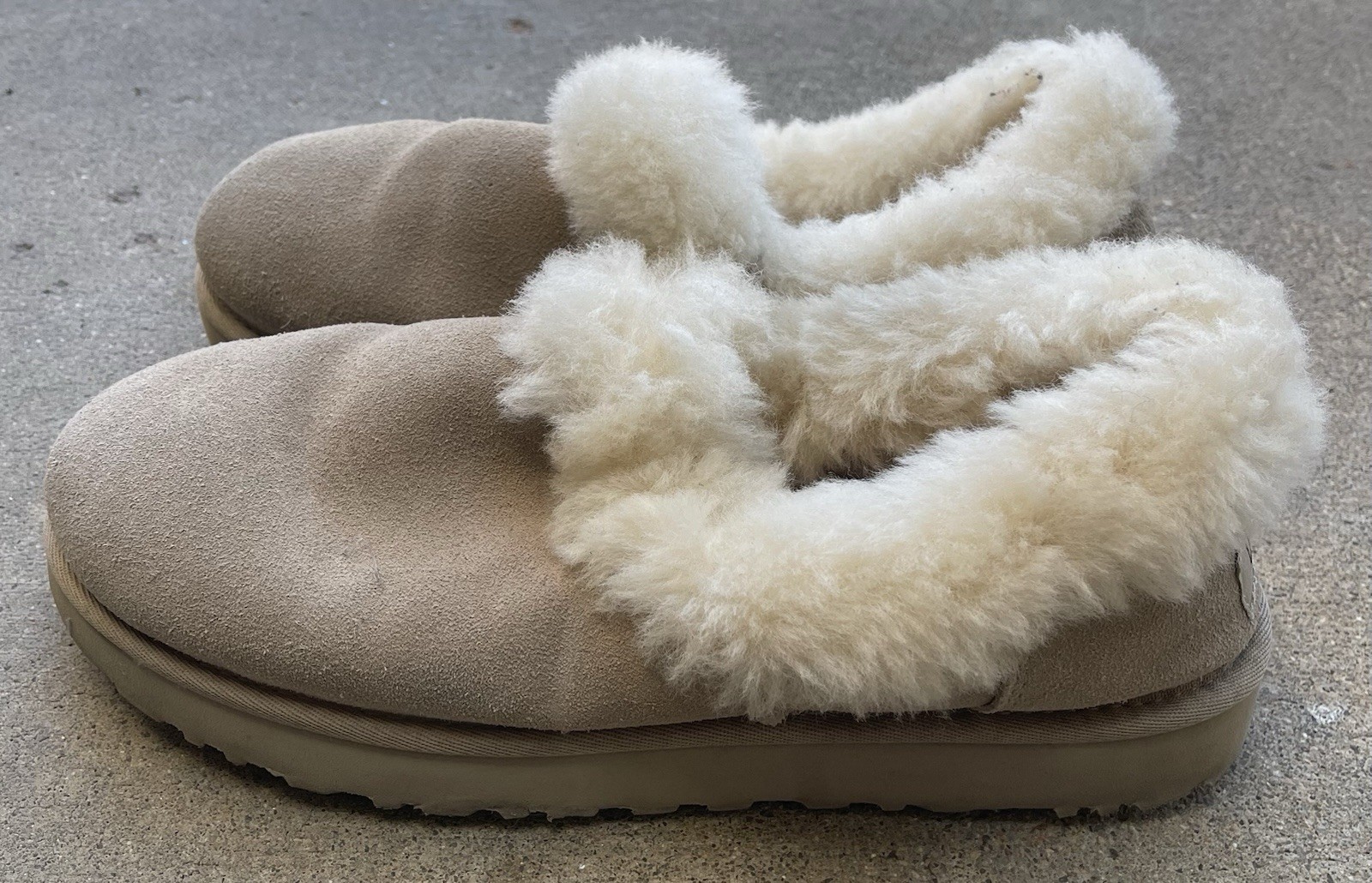 Ugg Nita Ultra Mini Closed Back Booties Slippers Sand Women’s 10 / Tan