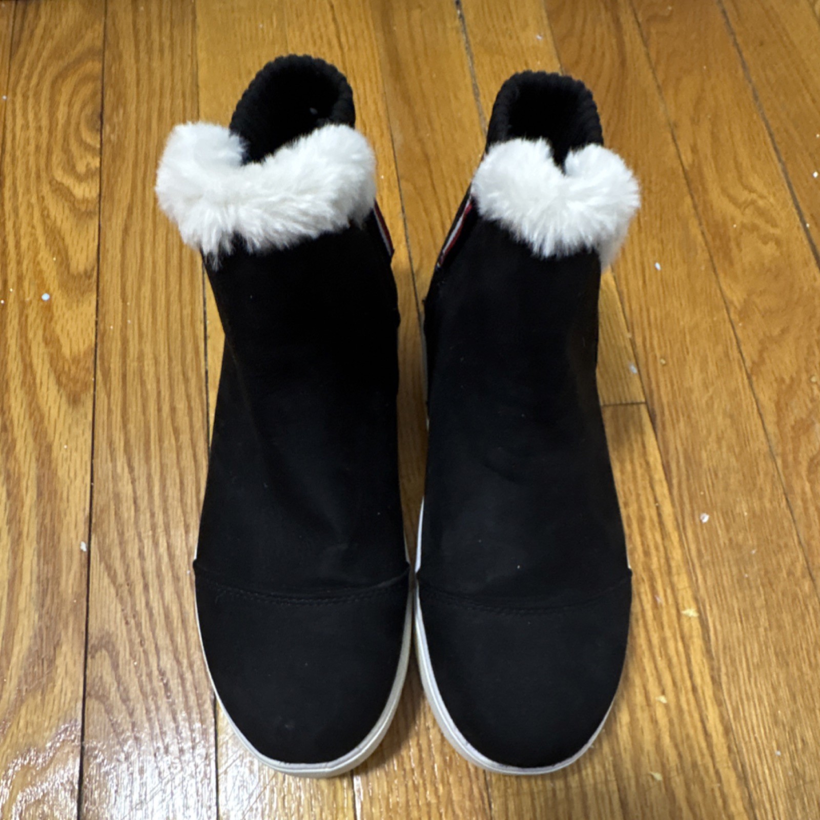Tommy Hilfiger Black Fur Trim Logo Zip Lined Ankle Bootie Women’s US 5 EU 37
