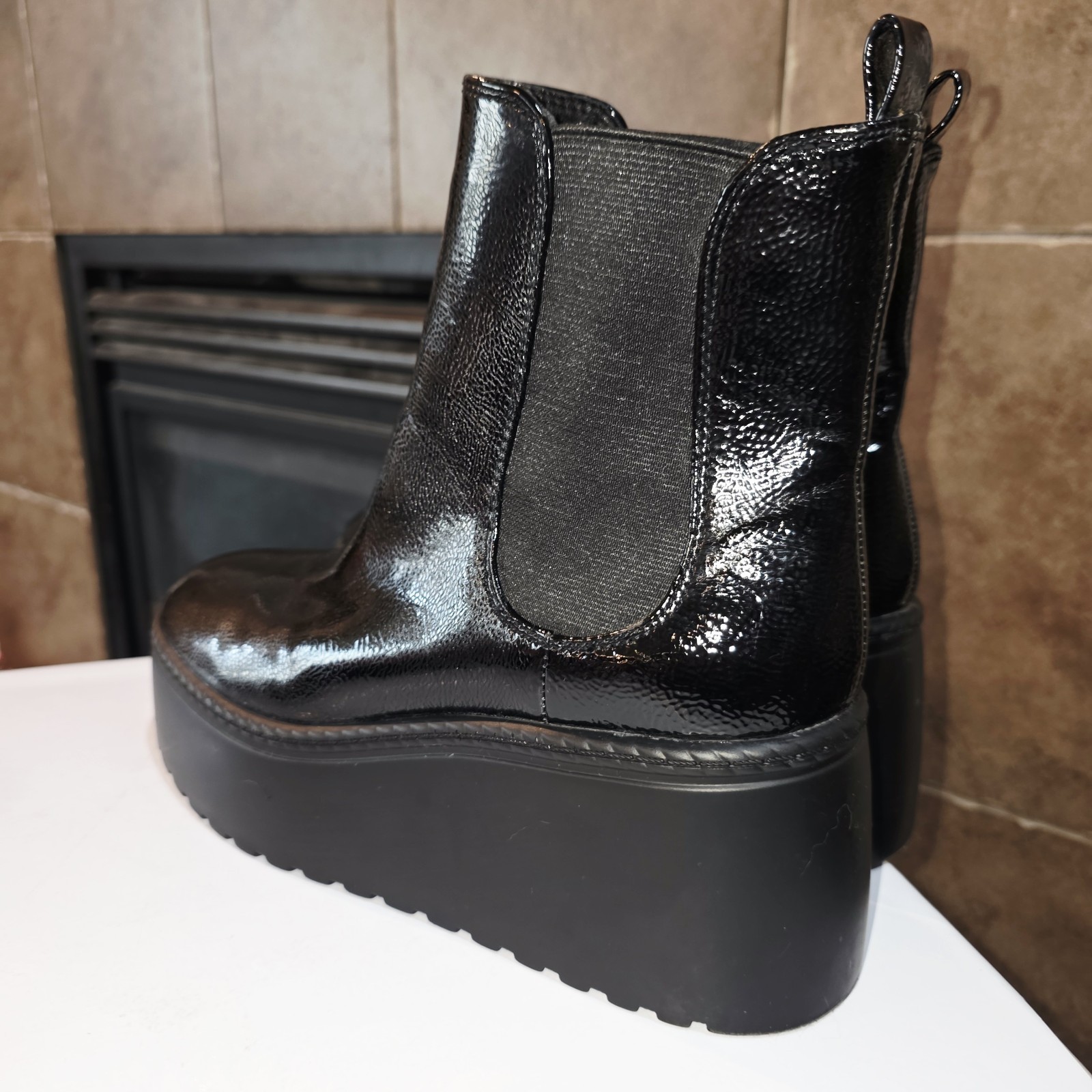NINE WEST Sz 8 HENRITA Patent Black Pull On Platform Grunge Goth Ankle Boots