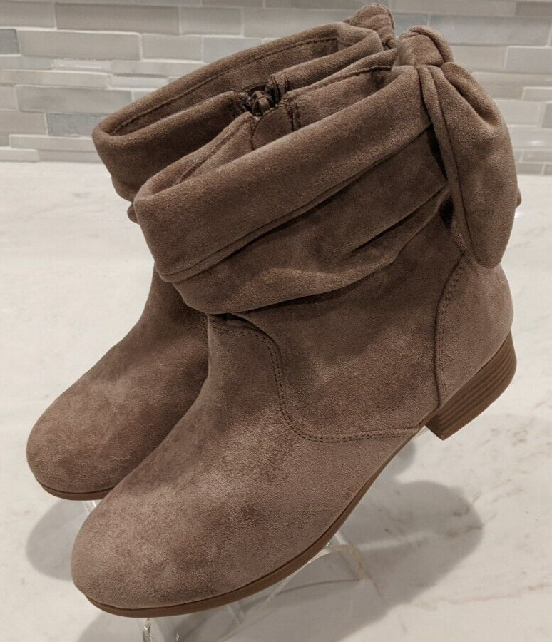 NWOT STEVE MADDEN Madden Girl Gabby Tan Tie Back Booties # 83992613 SZ 4 NEW!!