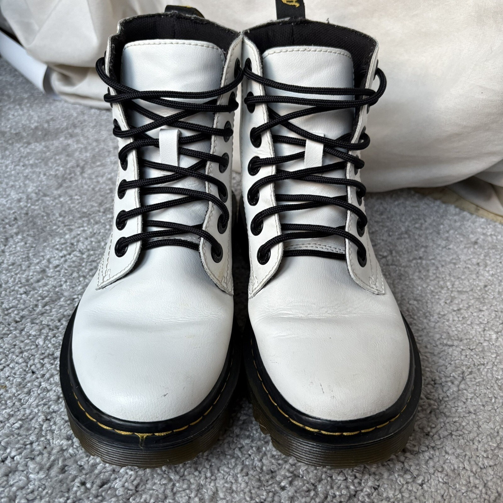 Dr Martens Luana Women’s Size 5 White Leather Air Wair Lace Up Combat Boots