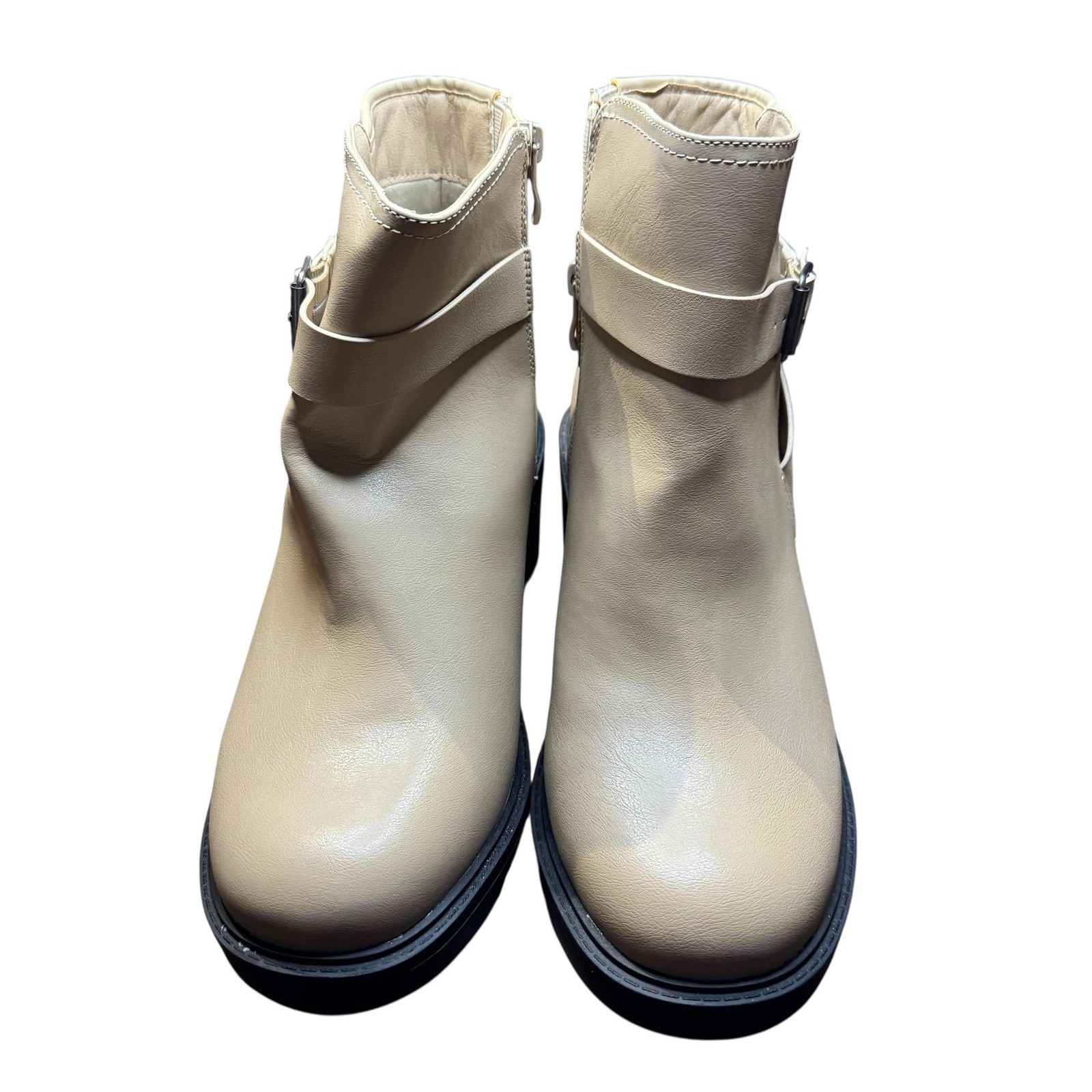Torrid Booties Womens Size 11,5WW Beige Faux Leather Ankle Block Heel Zip Buckle