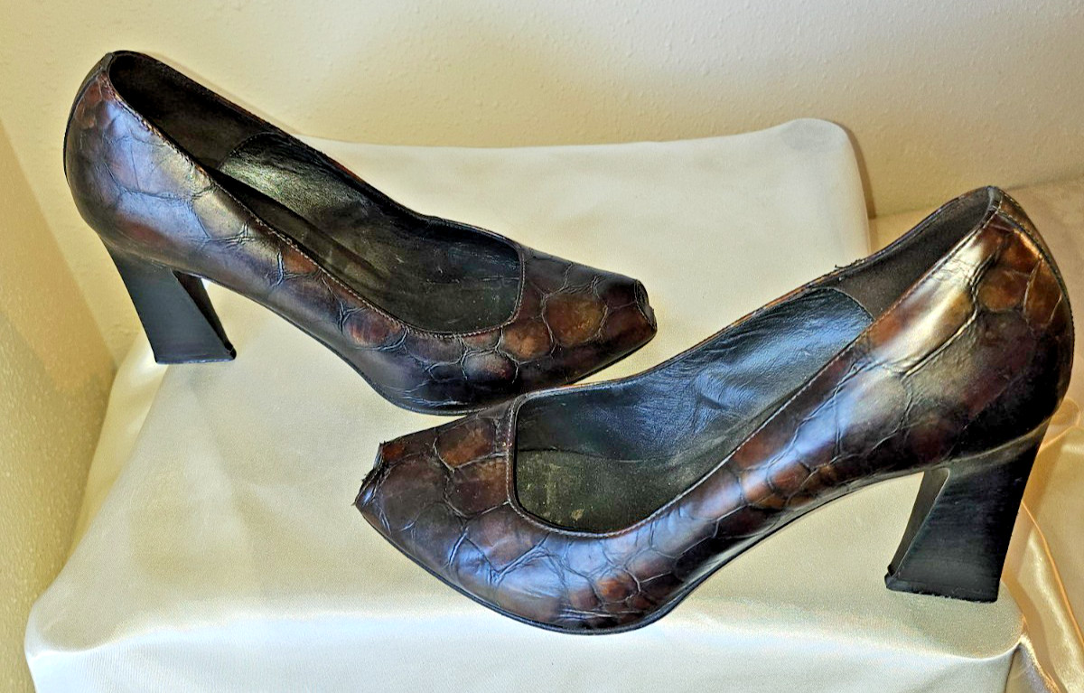 Donald J. Pliner Women’s Peep Toe Croc Embossed Brown Leather Shoes 8.5M