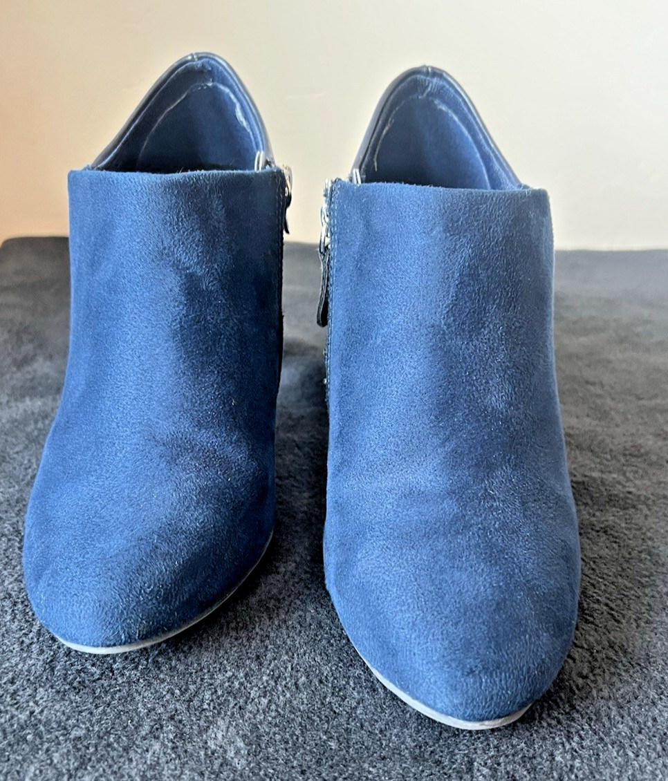 Dexter Comfort Women’s ankle boot Navy Blue/Black size 7W, 3.5″heel