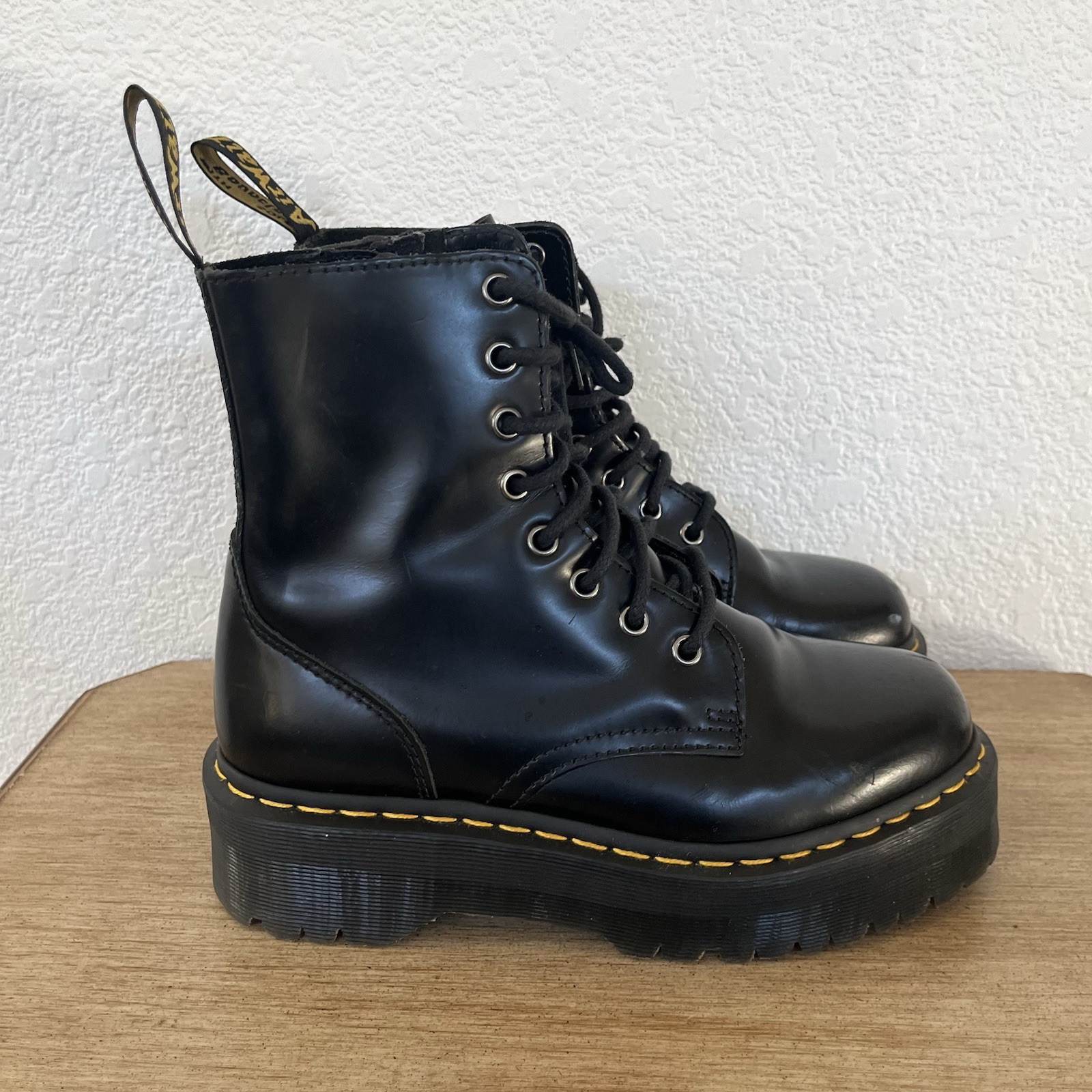 Dr. Martens Jadon Smooth Leather Platform Boots Black Womens Size 8 Polished