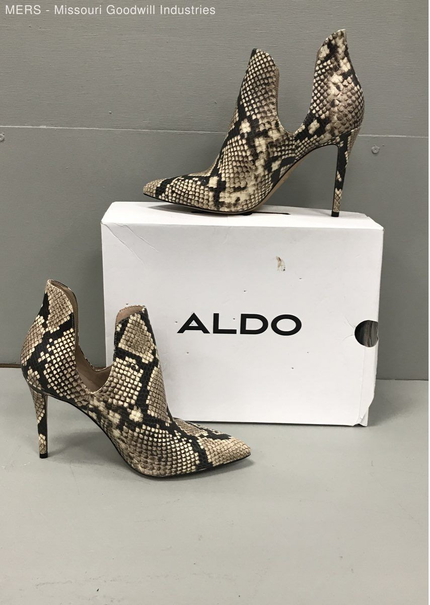Aldo Amilmathien Snakeskin Print Pointed Toe Ankle Bootie Shootie Heels Size 9