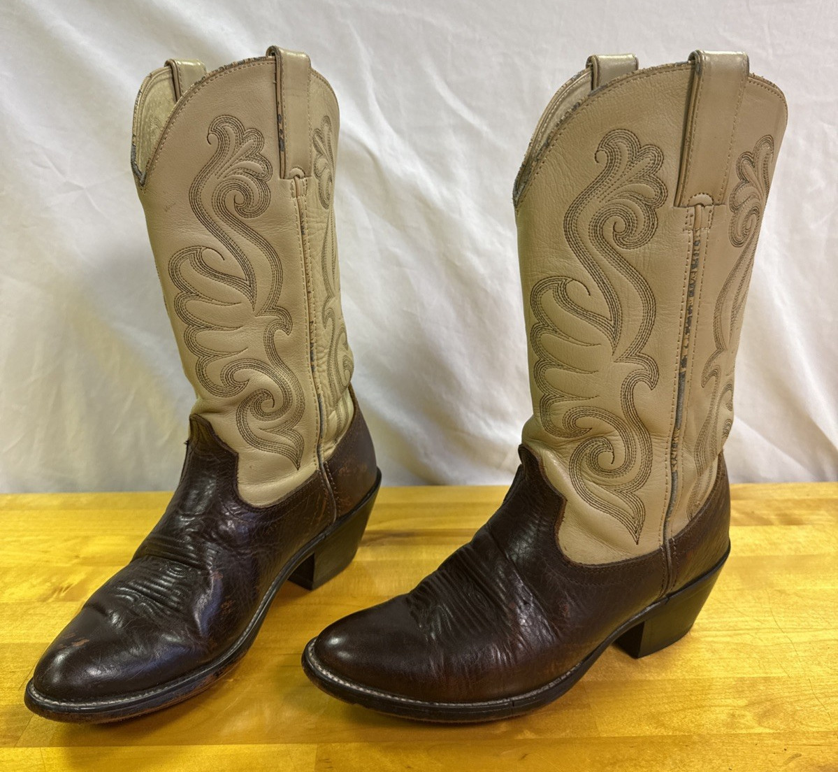 Durango Boots Woman Size 6 1/2 M Leather Upper Western Brown/Beige 17792W in GC