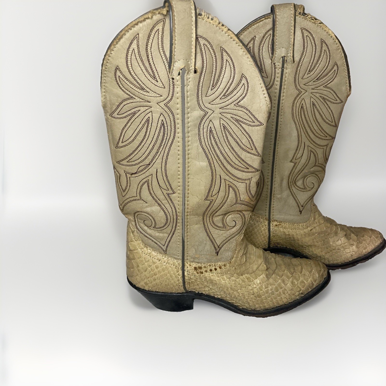 VTG Women’s LAREDO Made in USA Genuine Python Snakeskin Boots Size 8.5 M 268113