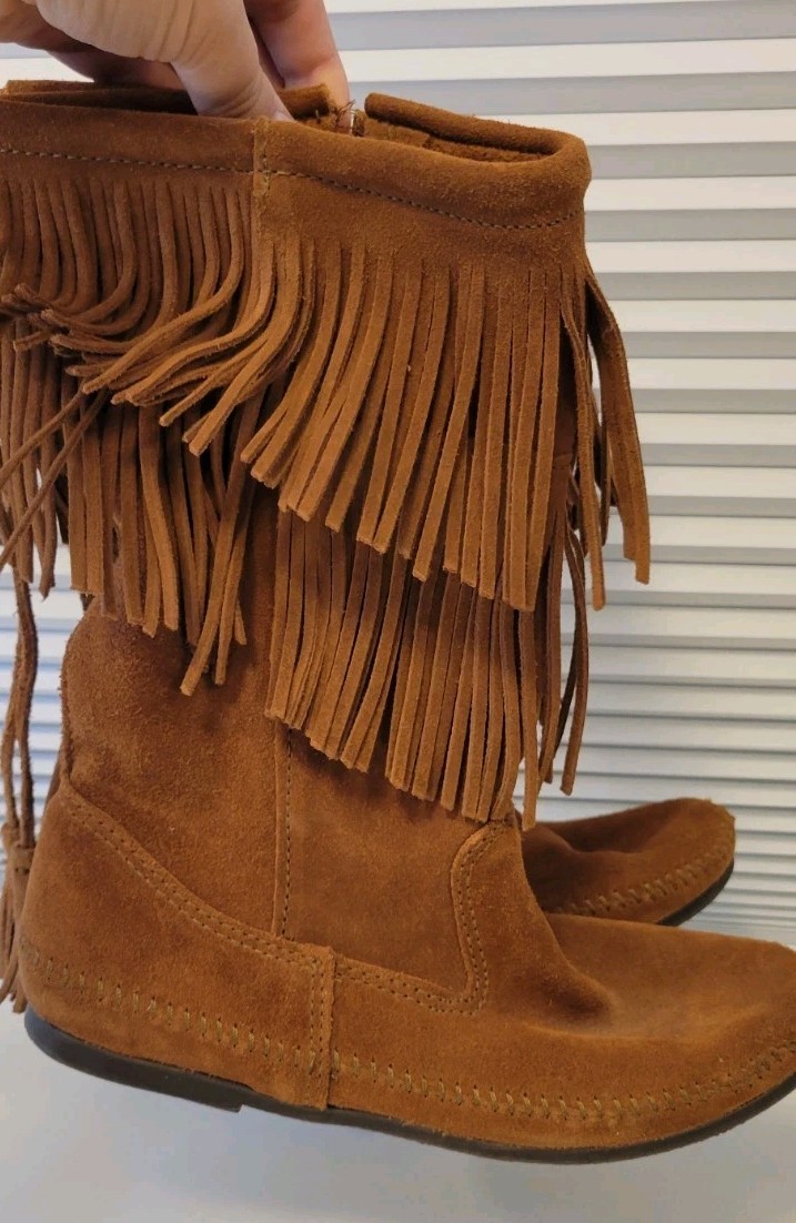 Minnetonka Moccasin Boots Suede Layer Fringe Brown Sz 9 Boho Native American