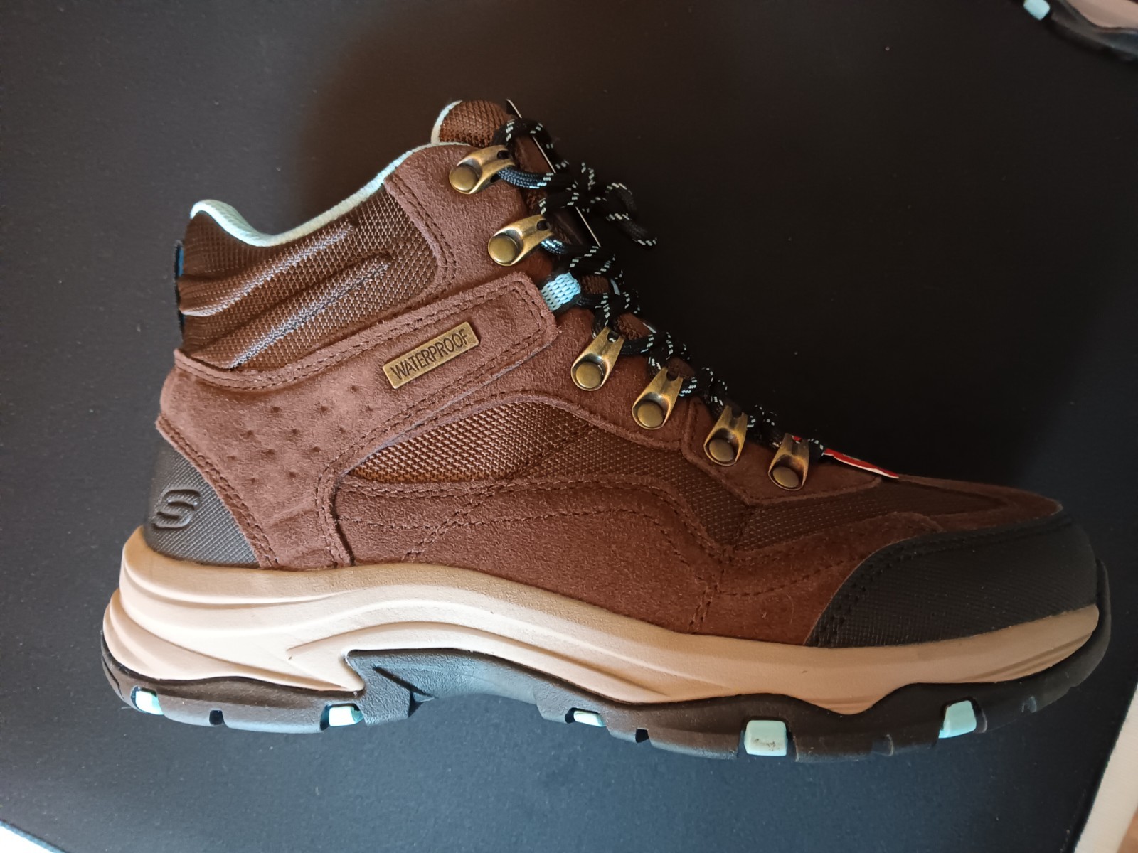 Skechers Outdoors Trego – Base Camp Womens Hiking Boot Chocolate US Size 7.5 W