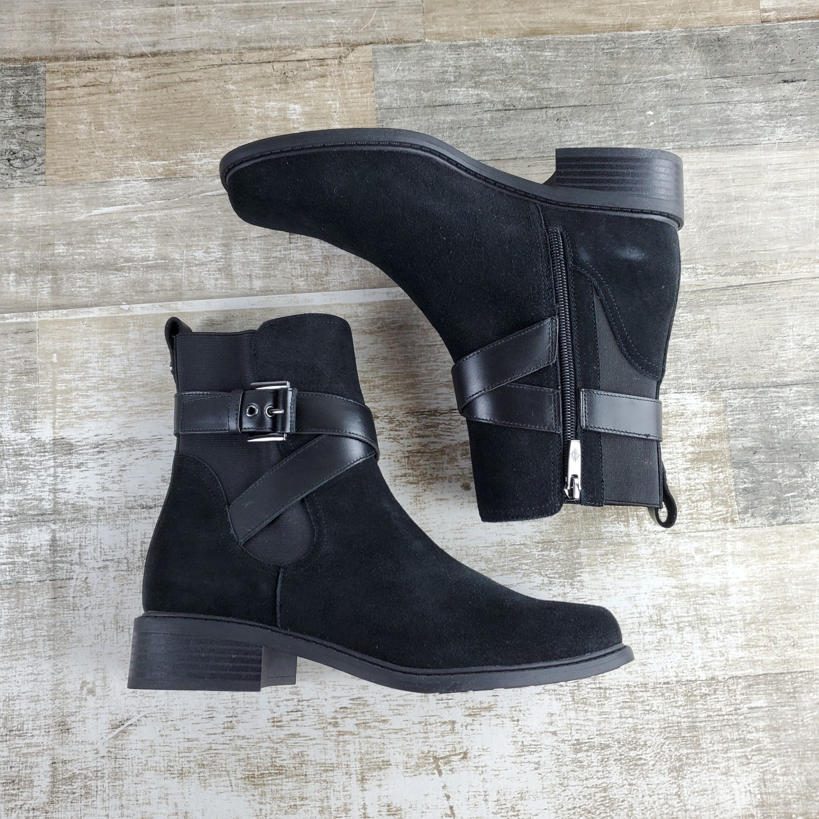 Donald Pliner Mathilda Womens Ankle Boots Sz 8 M Black Suede Side Zip Round Toe