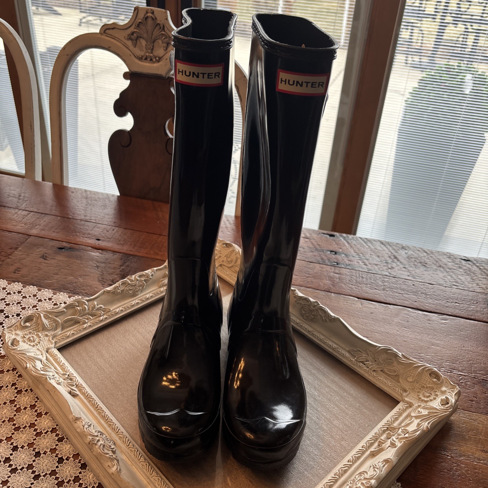 Hunter Original Tall Gloss Women’s Rain Boots – Black, 7 US