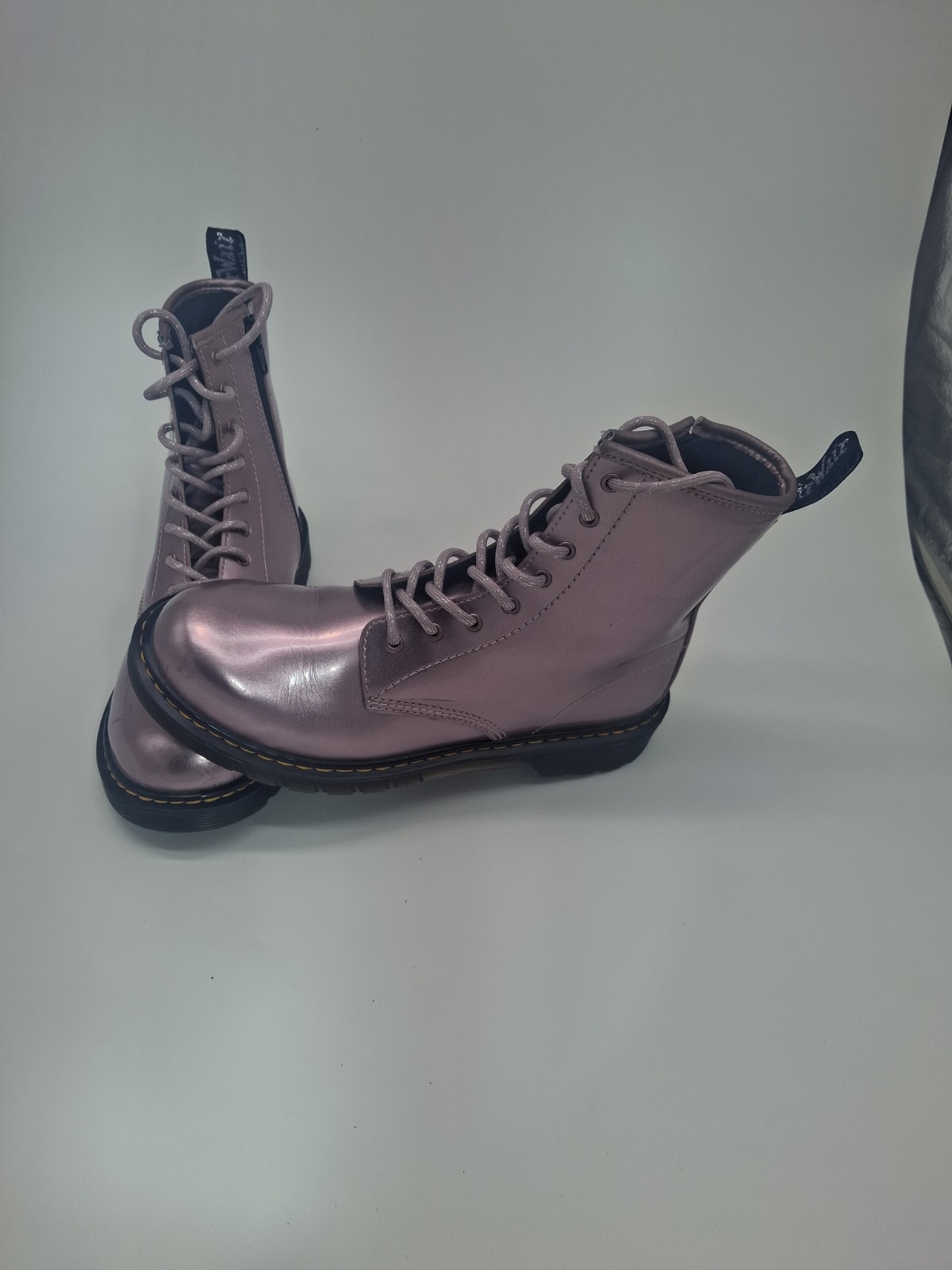 Dr. Martens 1460Y Delaney Pink Patent Leather Lace Up Side Zip Boots Womens 7