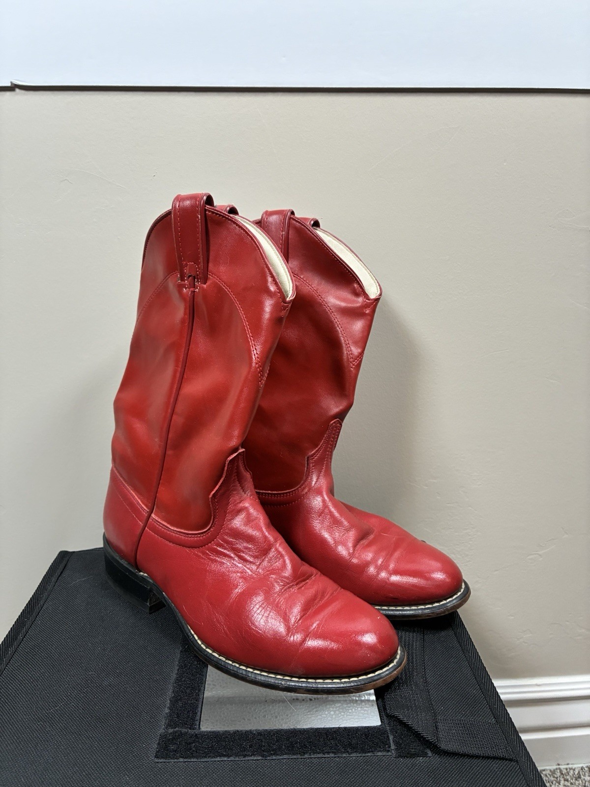 Laredo Sz 7 Red Leather Cowboy Boots Roper Western Made in USA Cowgirl Vtg