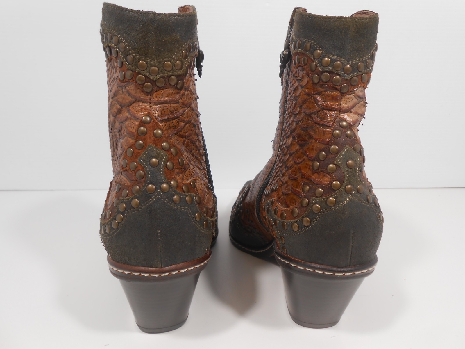 Donald J Pliner Jamie Western Couture Metallic Gator Pointy Toe Boots Italy 8M