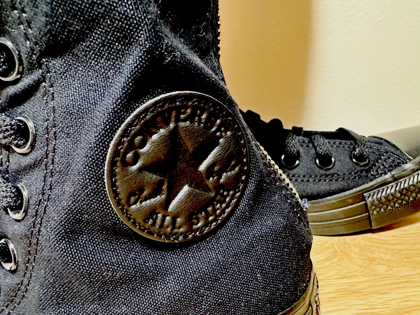 Converse Chuck Taylor All Star XXhi lace up tall sneaker boots black NWOB sz 8.5