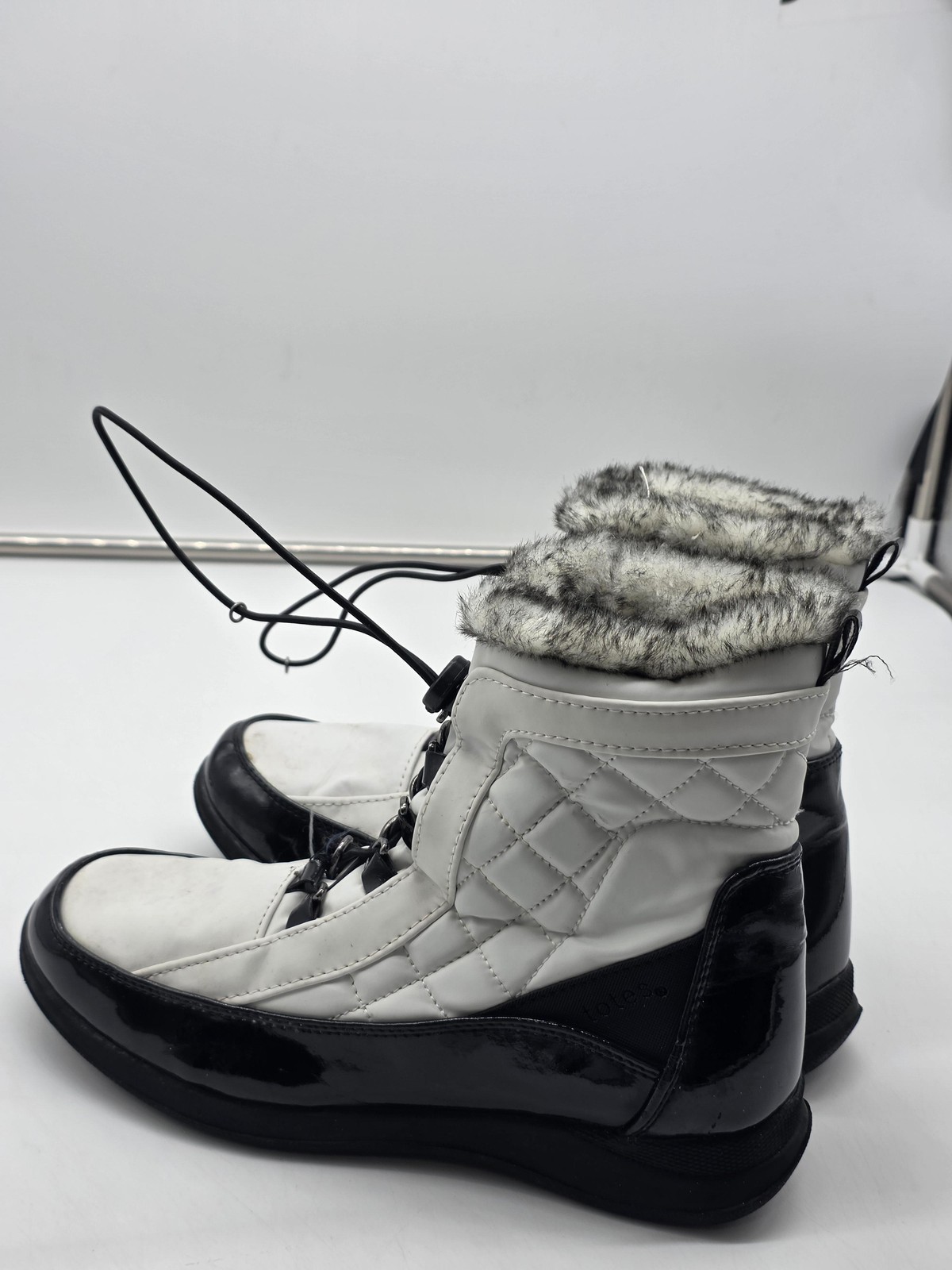 Totes Boots Womens Size 8.5 White Black Lisa Quilted Faux Fur Mid Calf Snow Zip