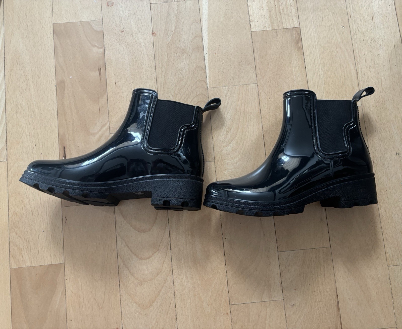 Capelli New York Black Shiny Jelly Rain Boot Bootie Size 8