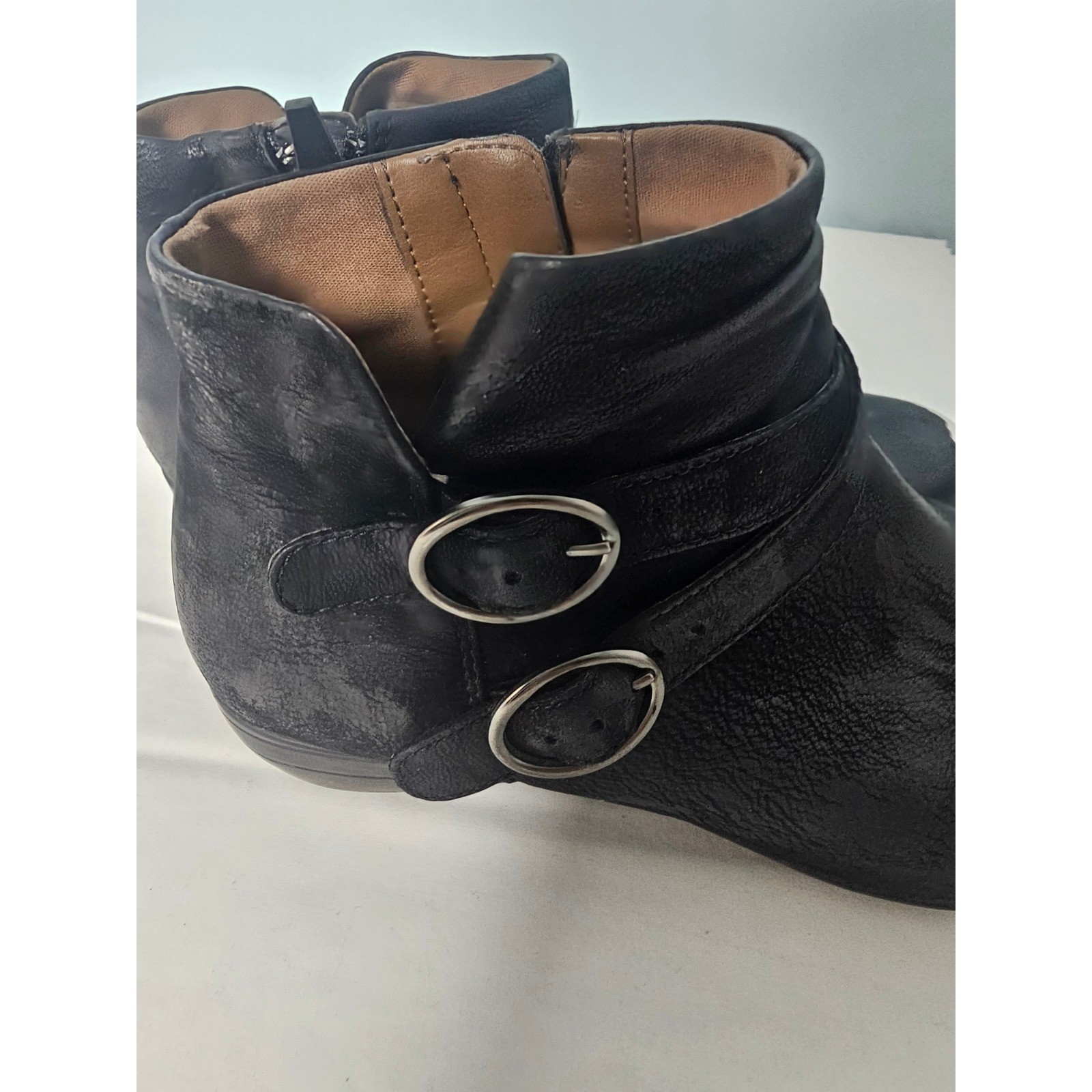 Moto Chic Dansko Leather Ankle Boots Womens 39 Black Double Buckle Ruched Zip