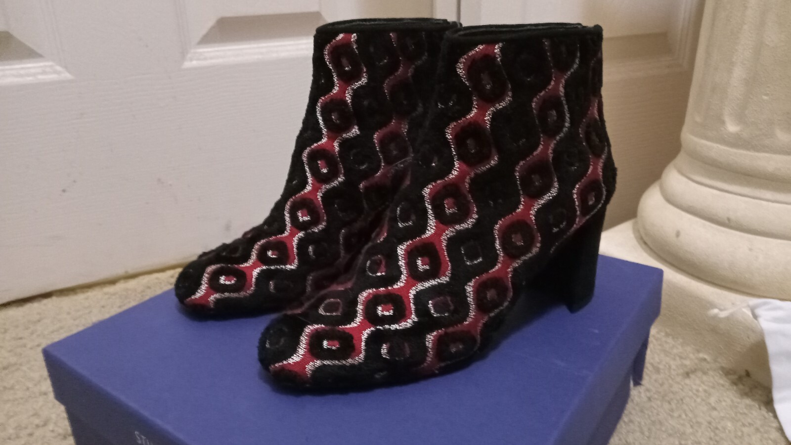 Stewart Weitzman size 5.0 Bacari boot, Rosso Tapestry w box GREAT SHAPE